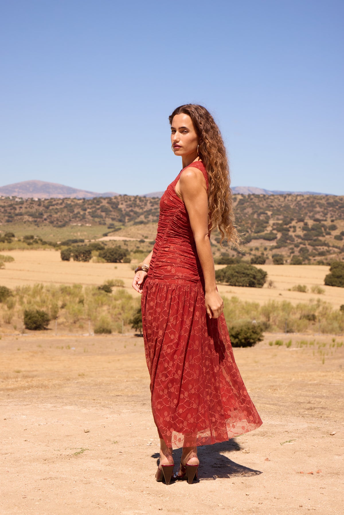 SORRISO - Vestido drapeado de tul bordado