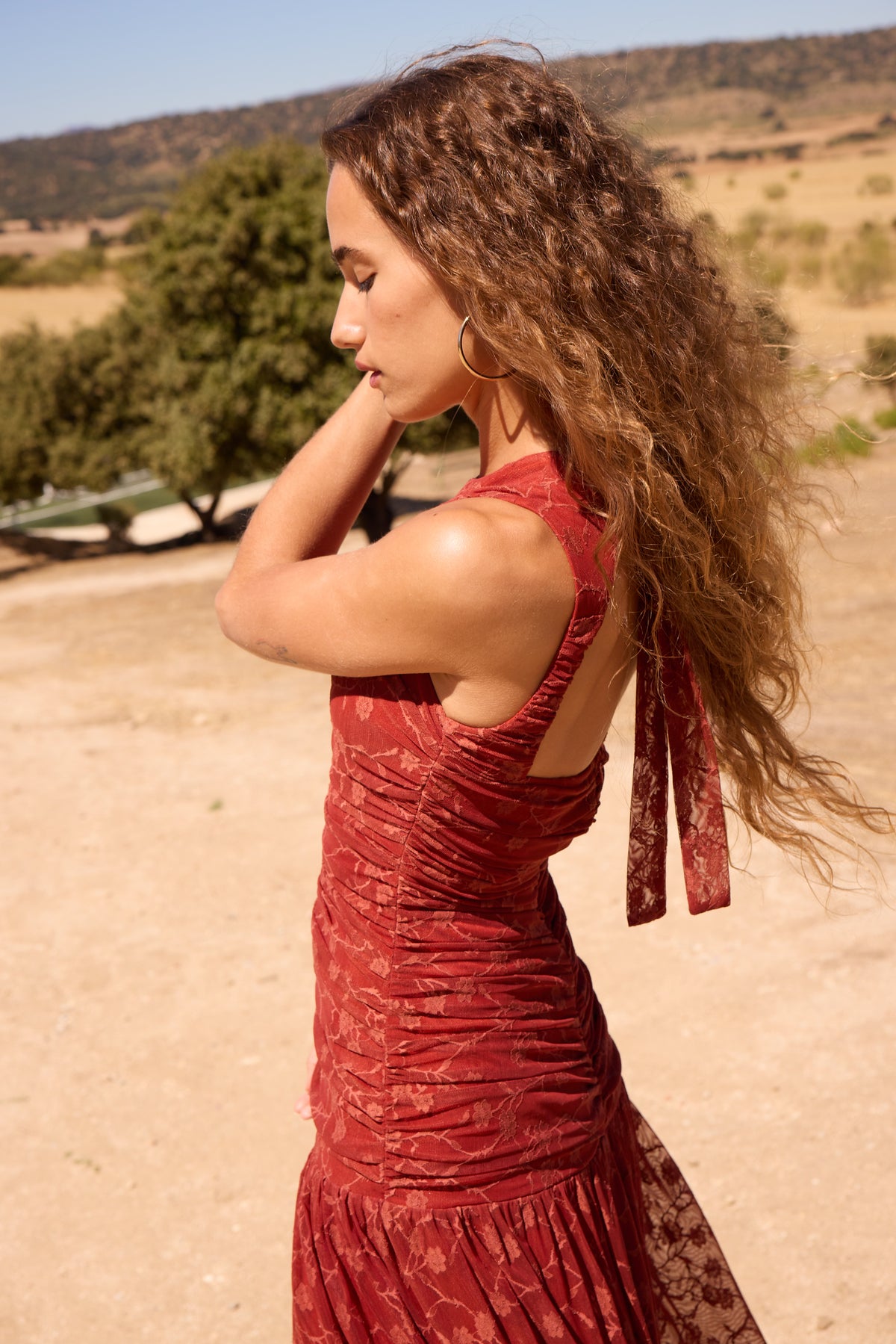 SORRISO - Vestido drapeado de tul bordado
