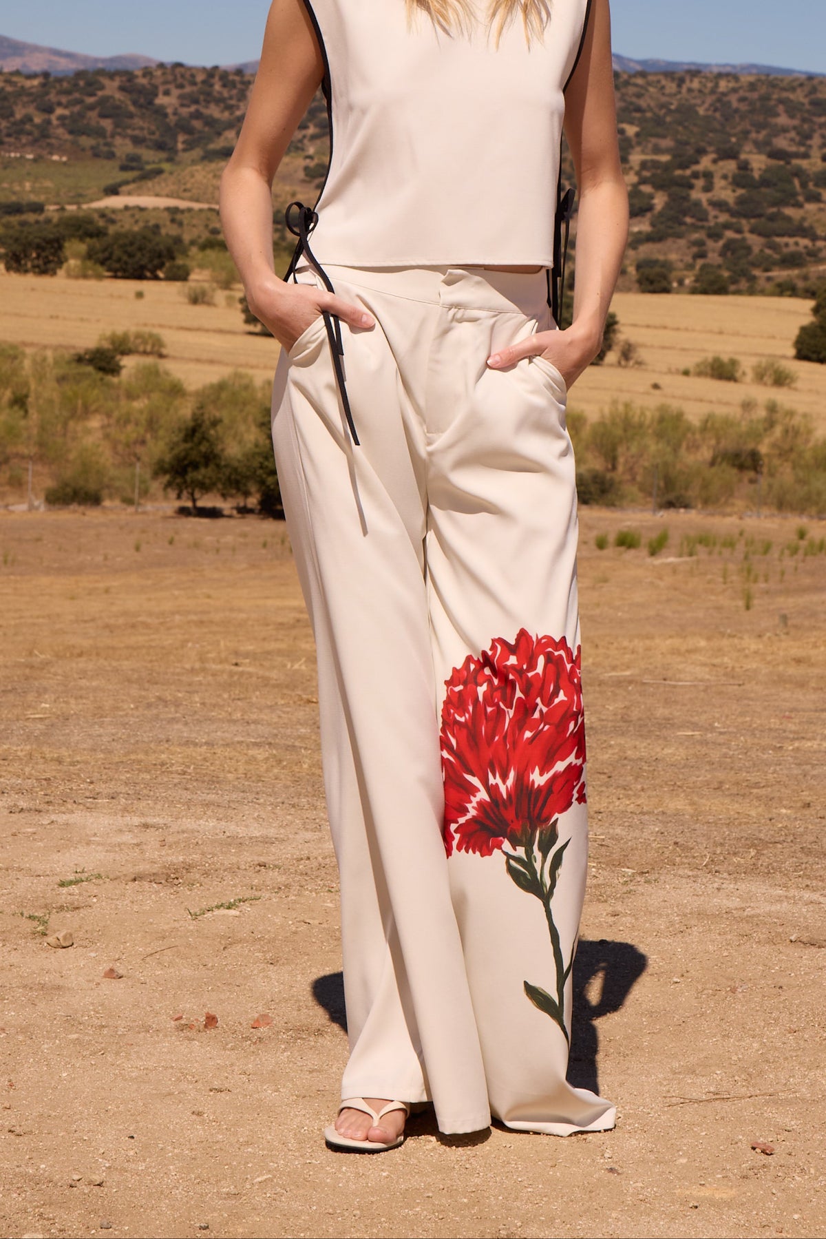 SOGNO PANT - Pantalón print clavel posicional