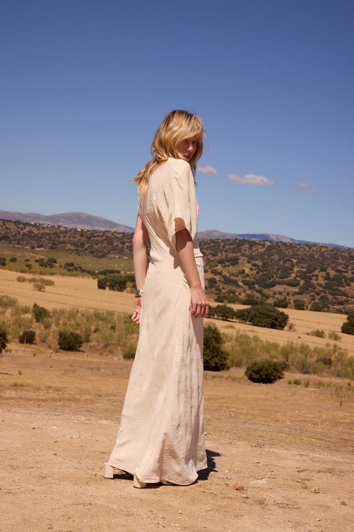 FABRIZIA WHITE - Vestido asimétrico blanco jacquard rosas