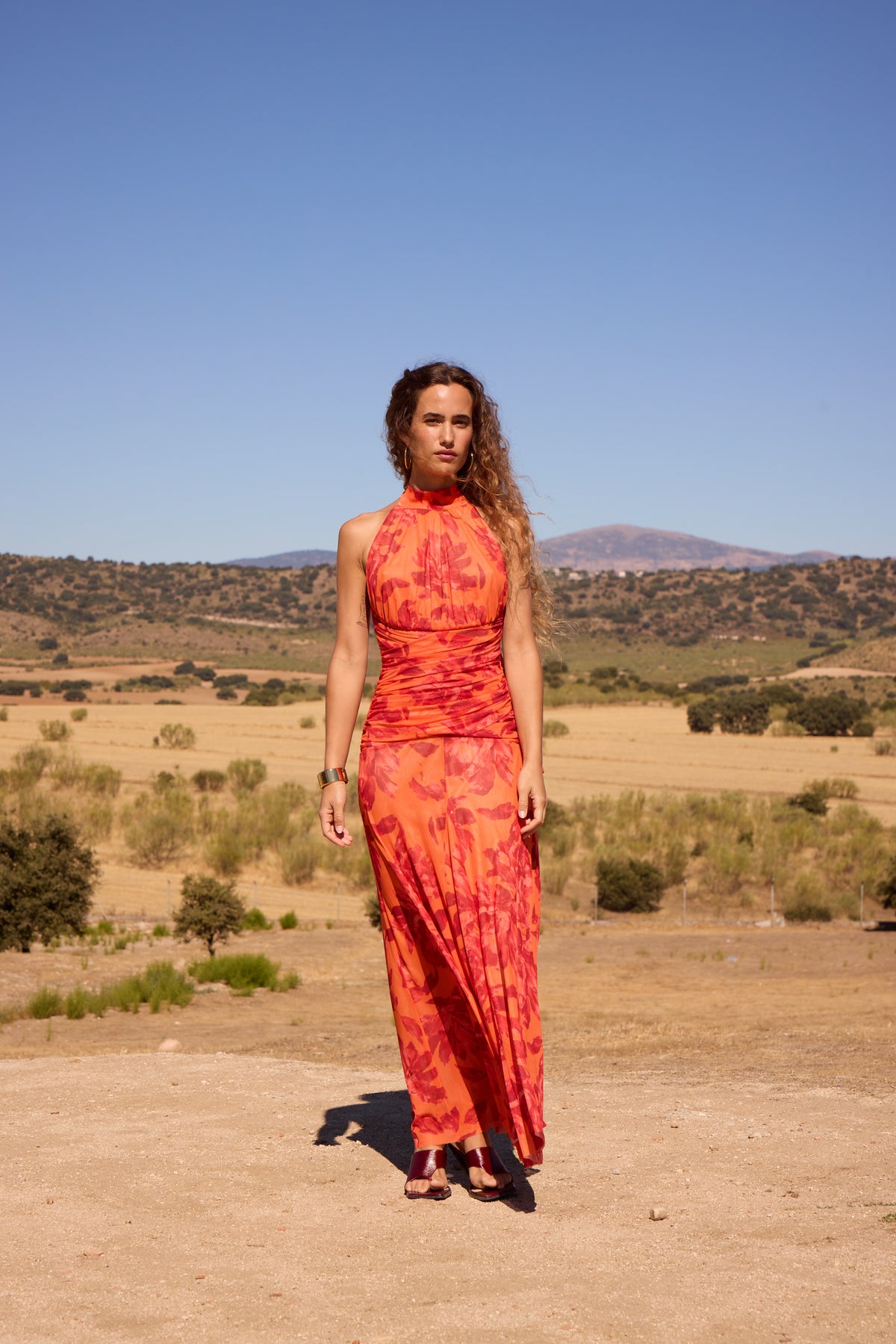 FIORELLA ORANGE - Vestido halter tul elástico manga desmontable