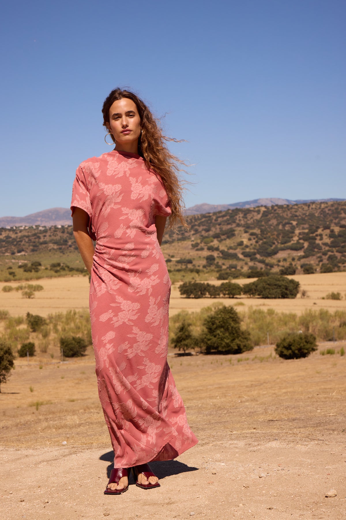 FABRIZIA PINK - Vestido asimétrico mangas jacquard rosas