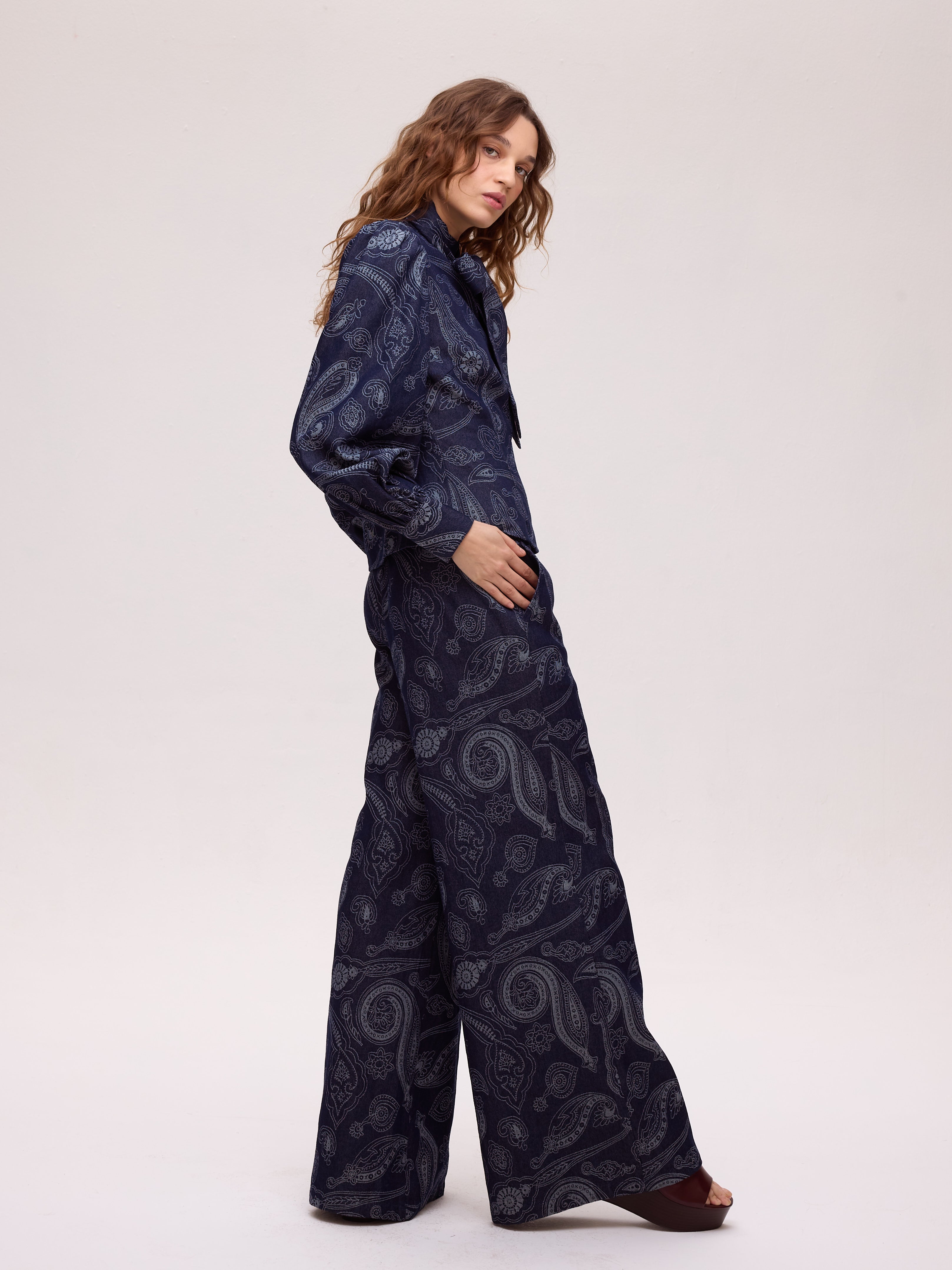 EARTH DENIM PANT - Pantalón vaquero wide leg