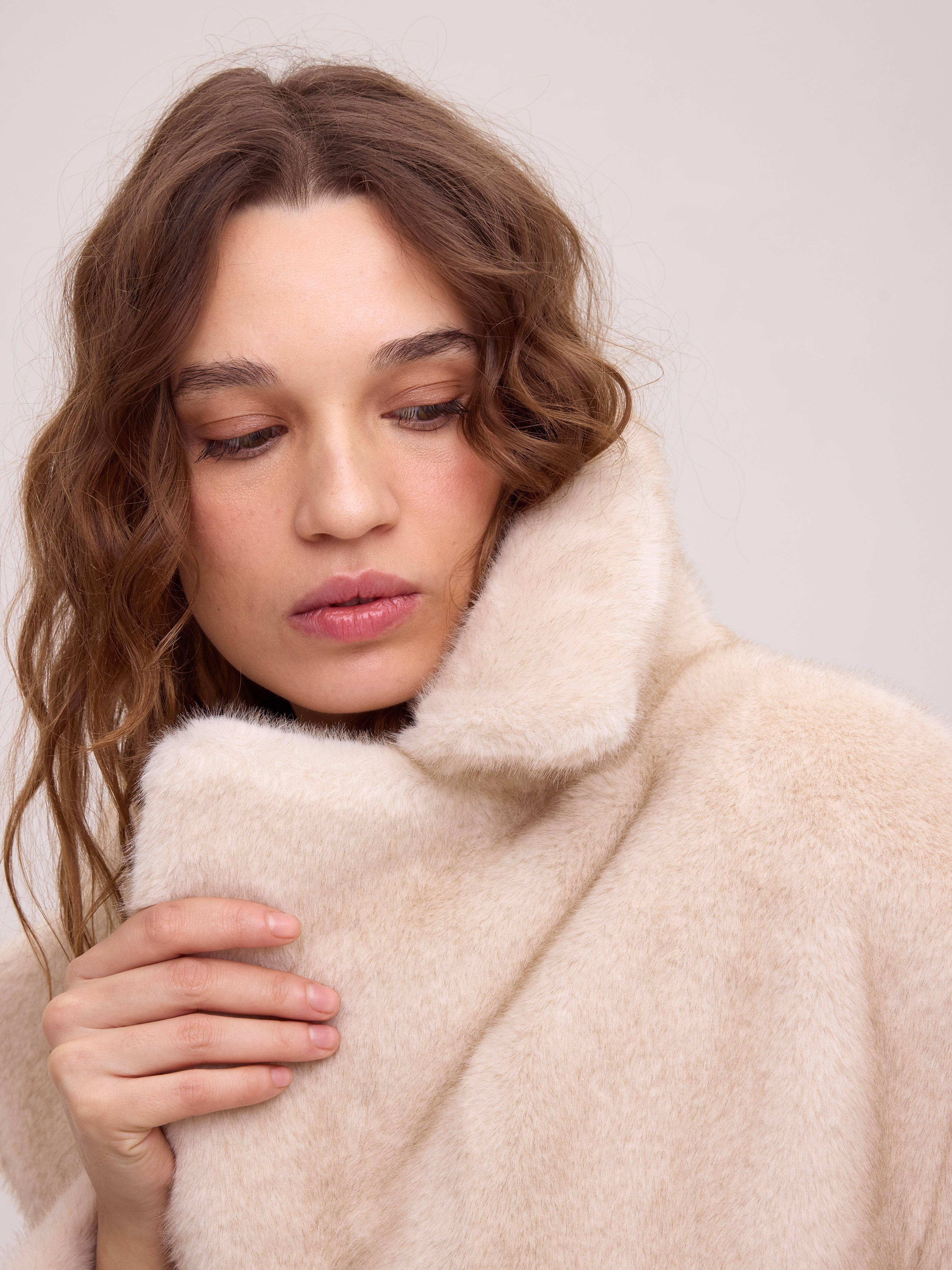 FREEWAY ECRU - Chaquetón corto faux fur ecru