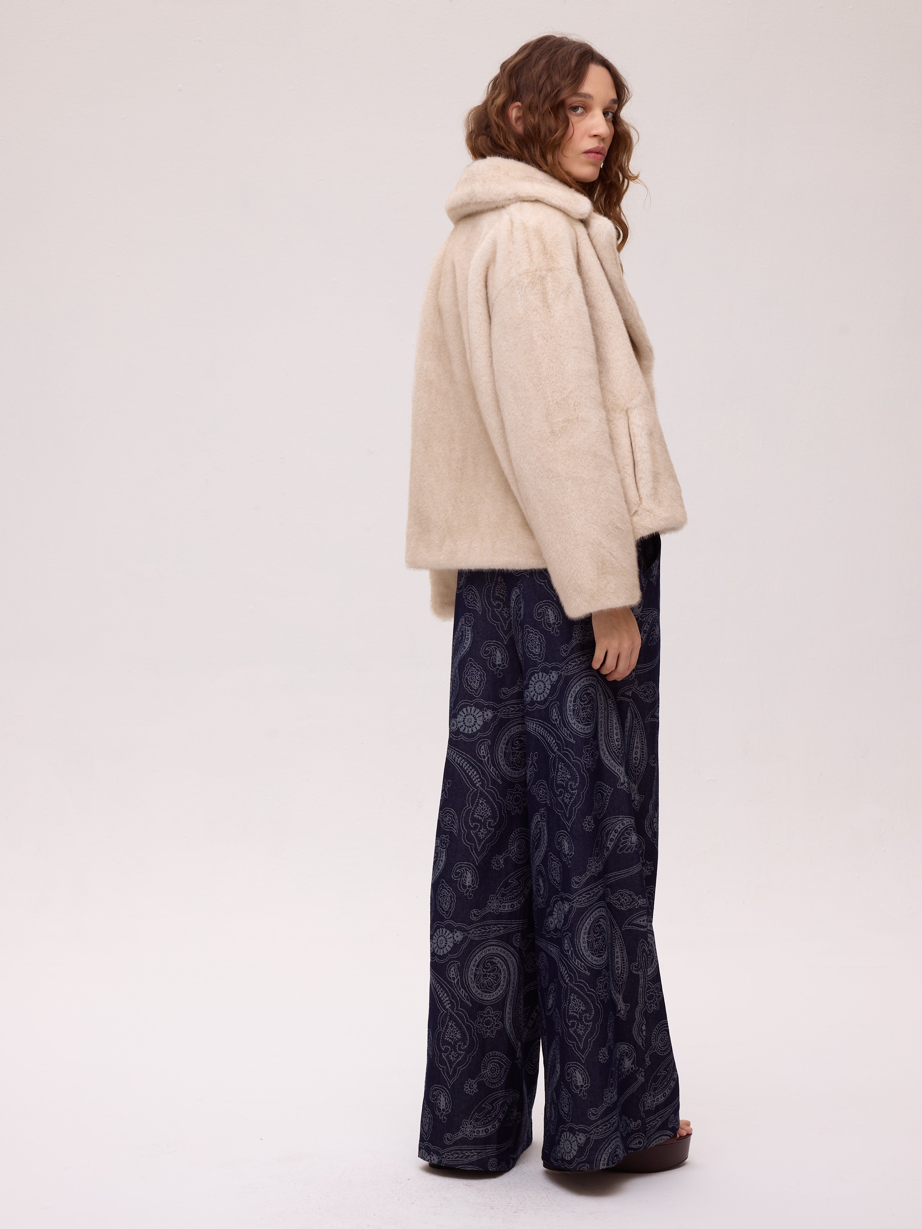 FREEWAY ECRU - Chaquetón corto faux fur ecru