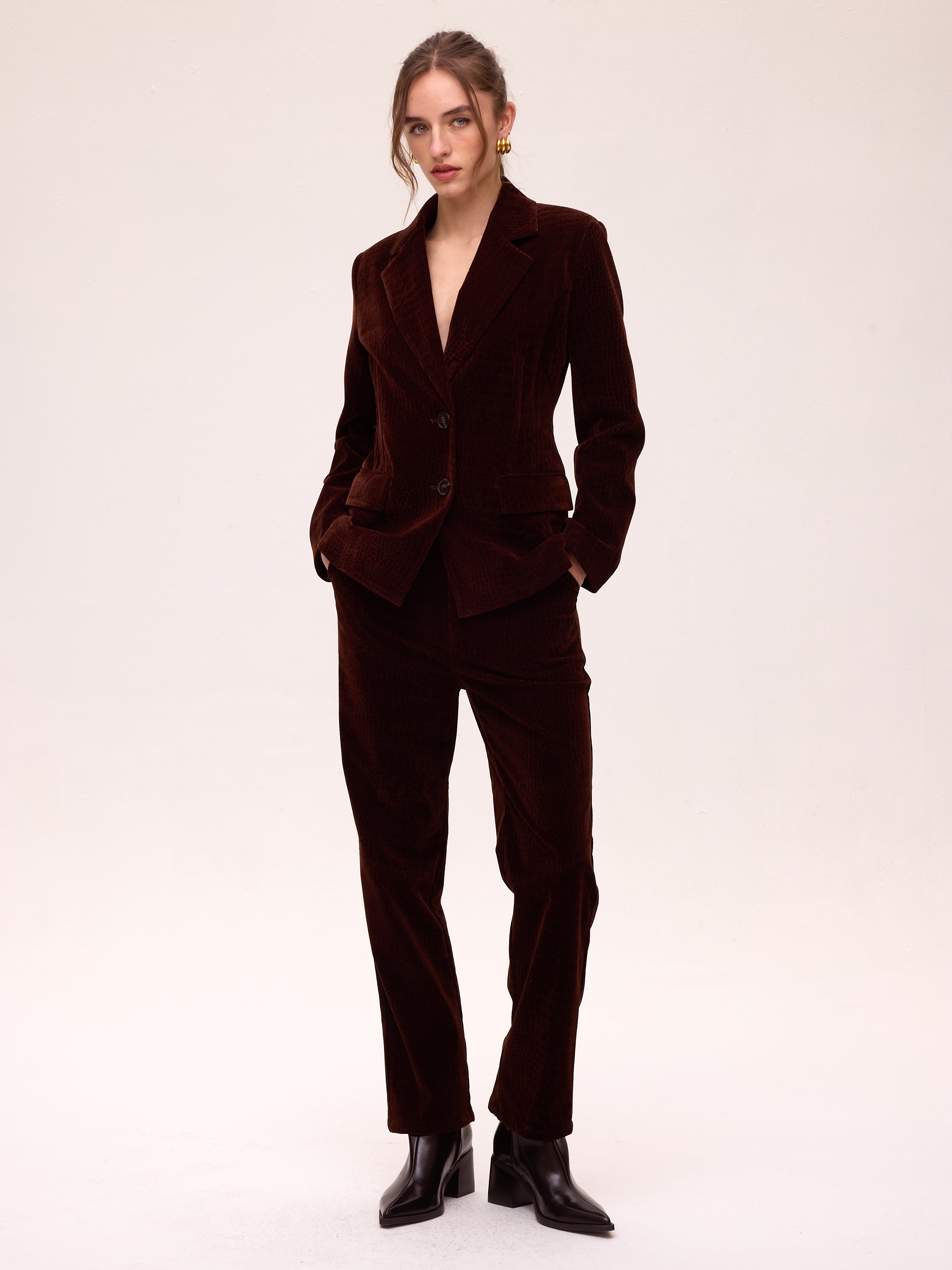 SILENCE SNAKE - Blazer tercipelo entallada marrón