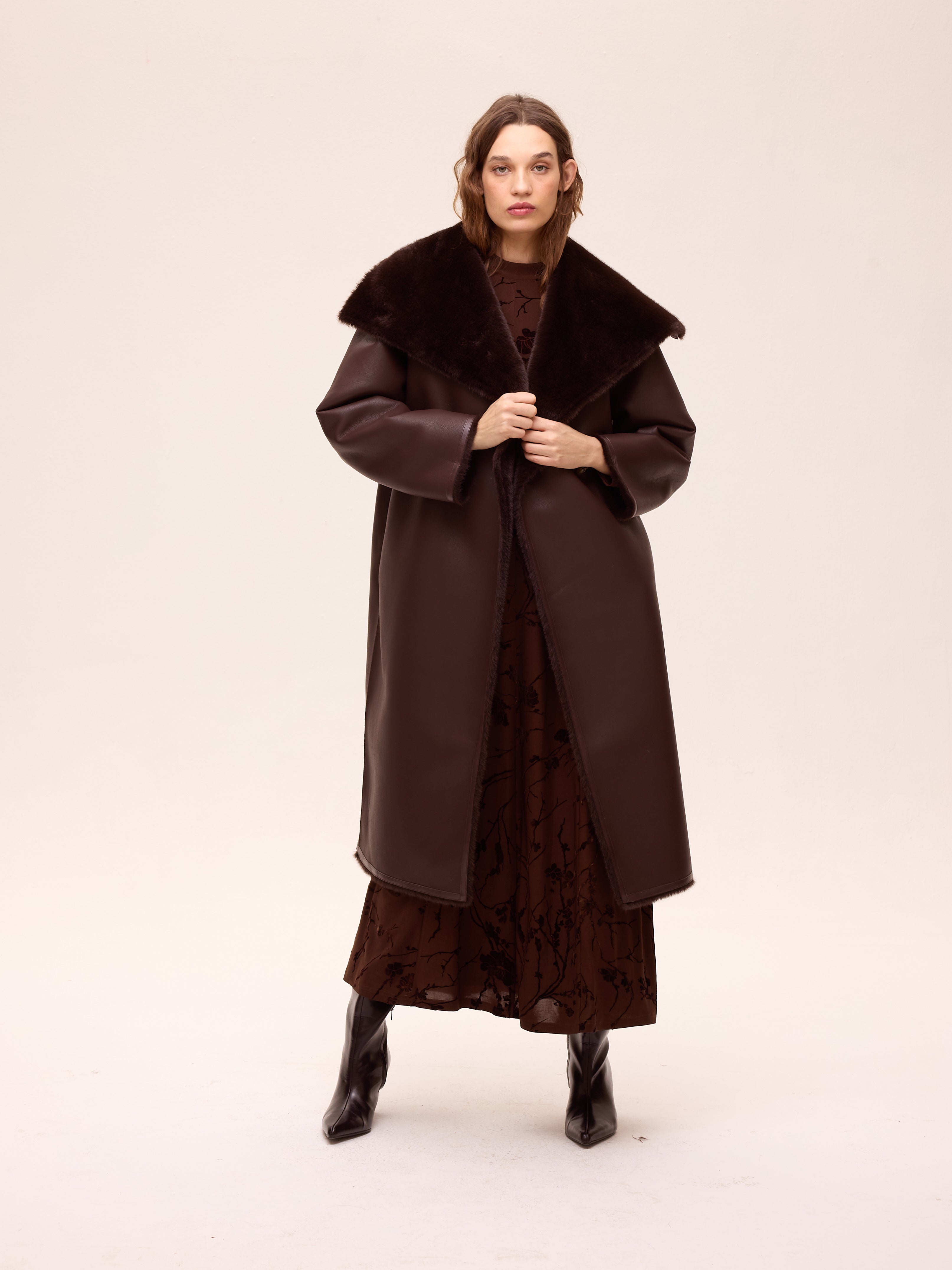 FACTORY LEATHER - Abrigo largo reversible ecopiel - Marrón