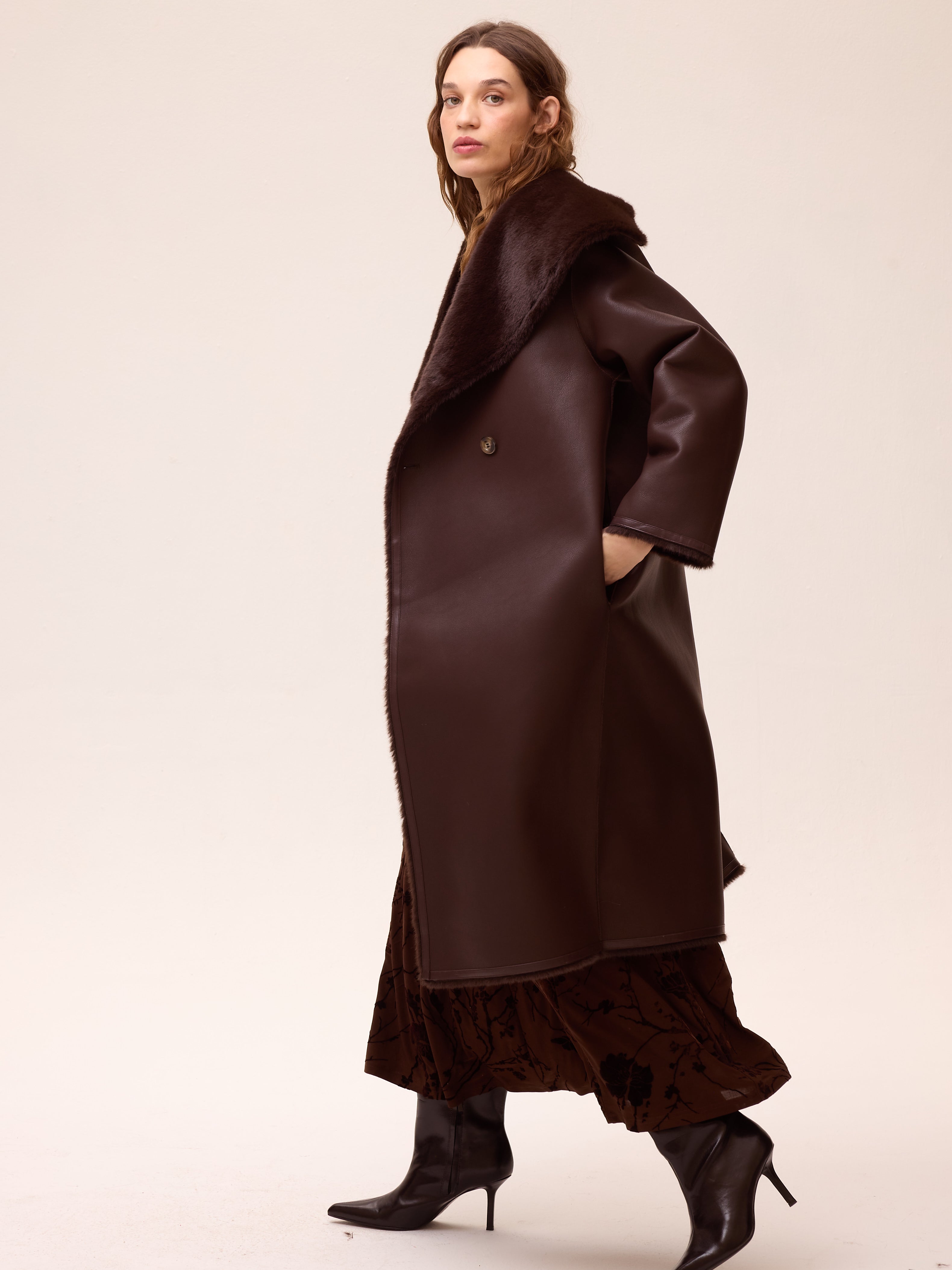 FACTORY LEATHER - Abrigo largo reversible ecopiel - Marrón