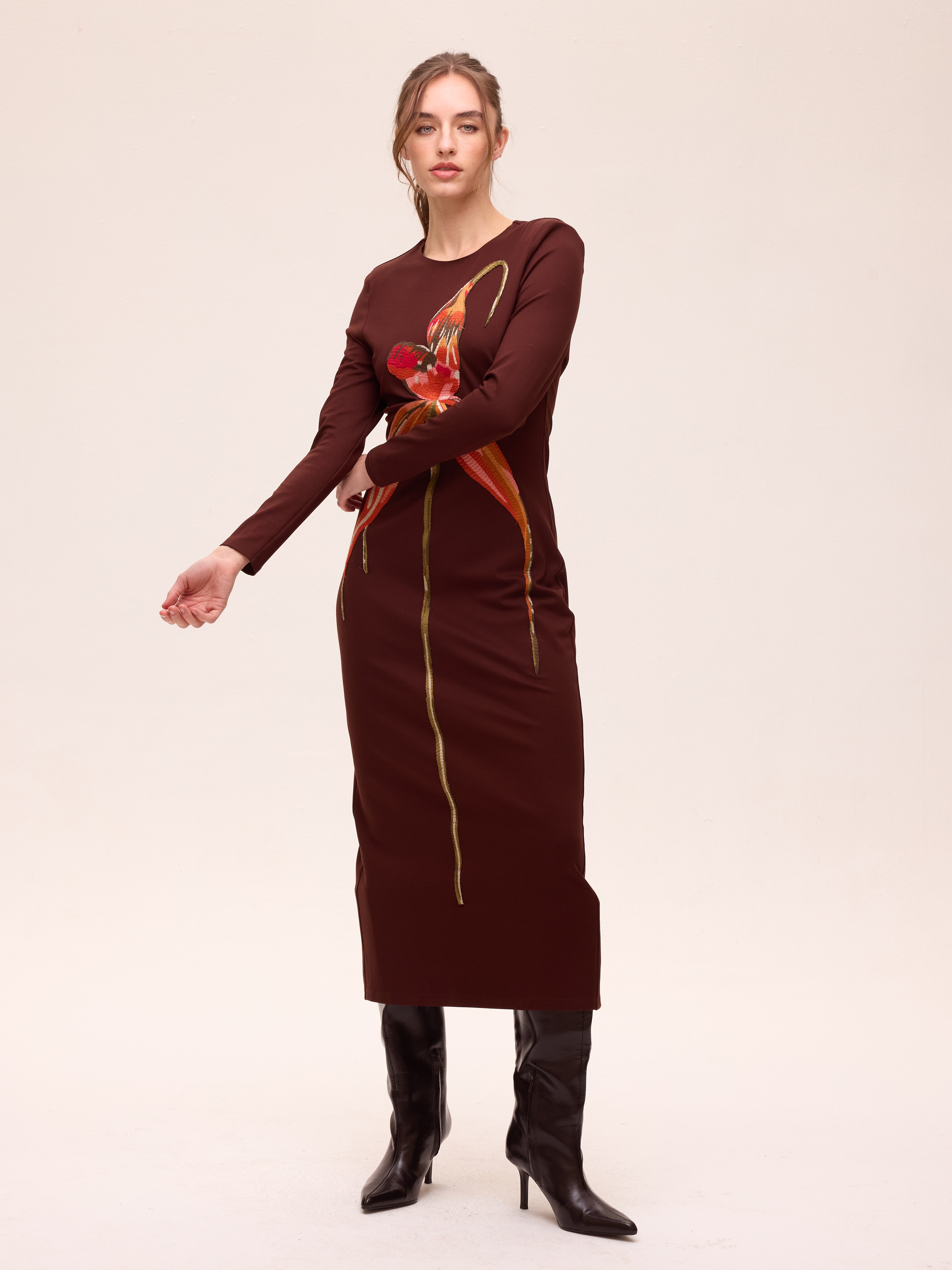 SIROCCO - Vestido bordado maxi flor  marrón