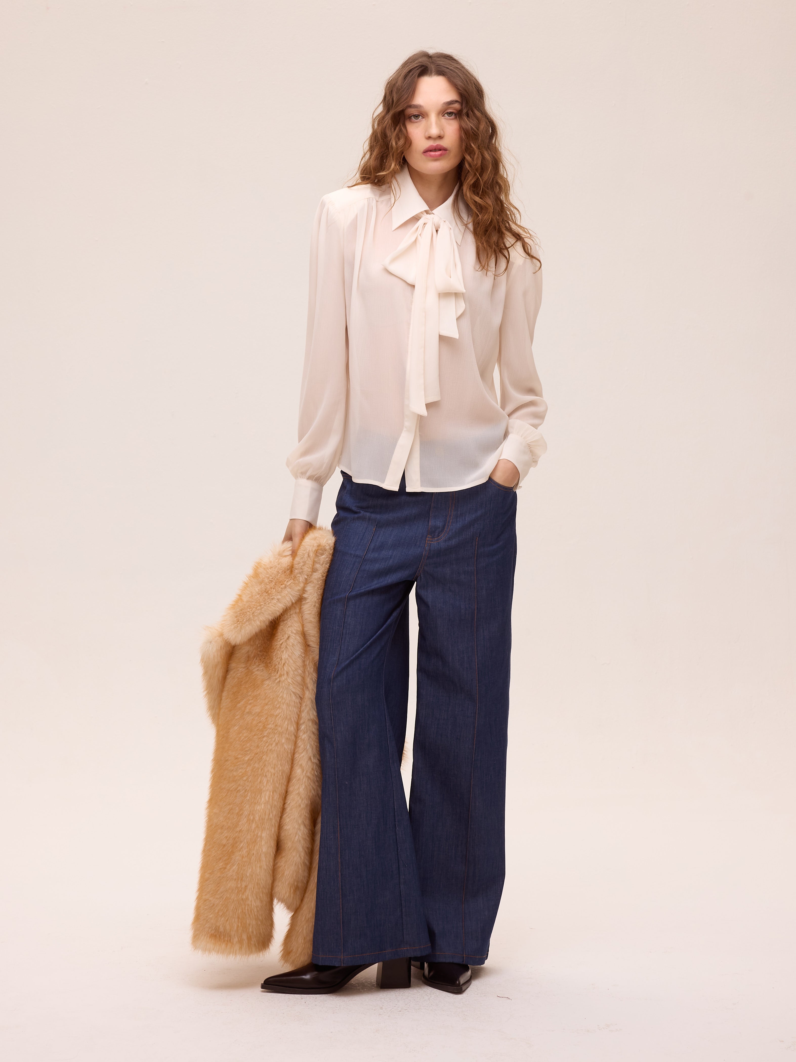 ALLURE WHITE - Camisa gasa textura color blanco