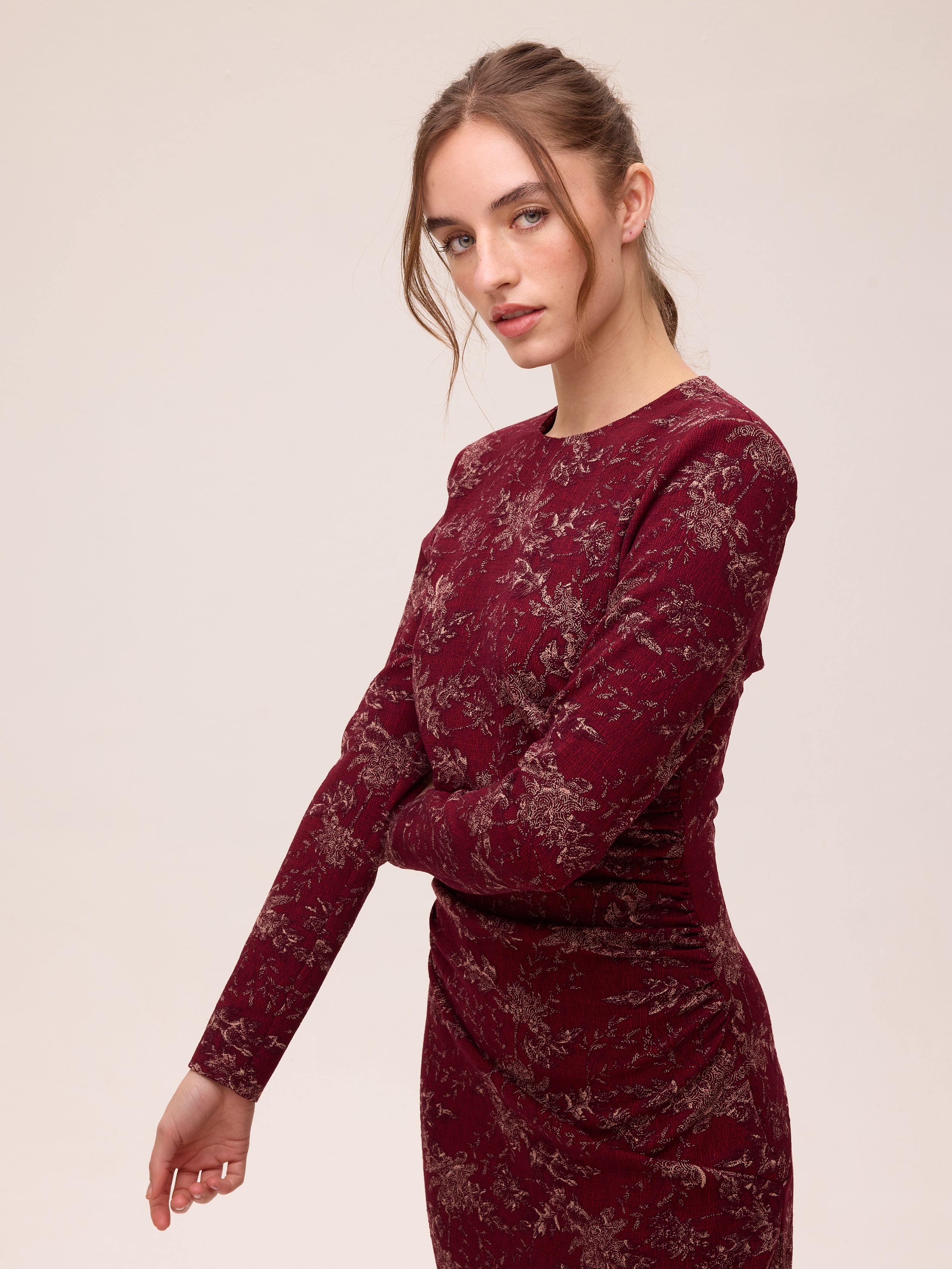 WHISPER PRINT - Vestido punto floral corte en la cadera