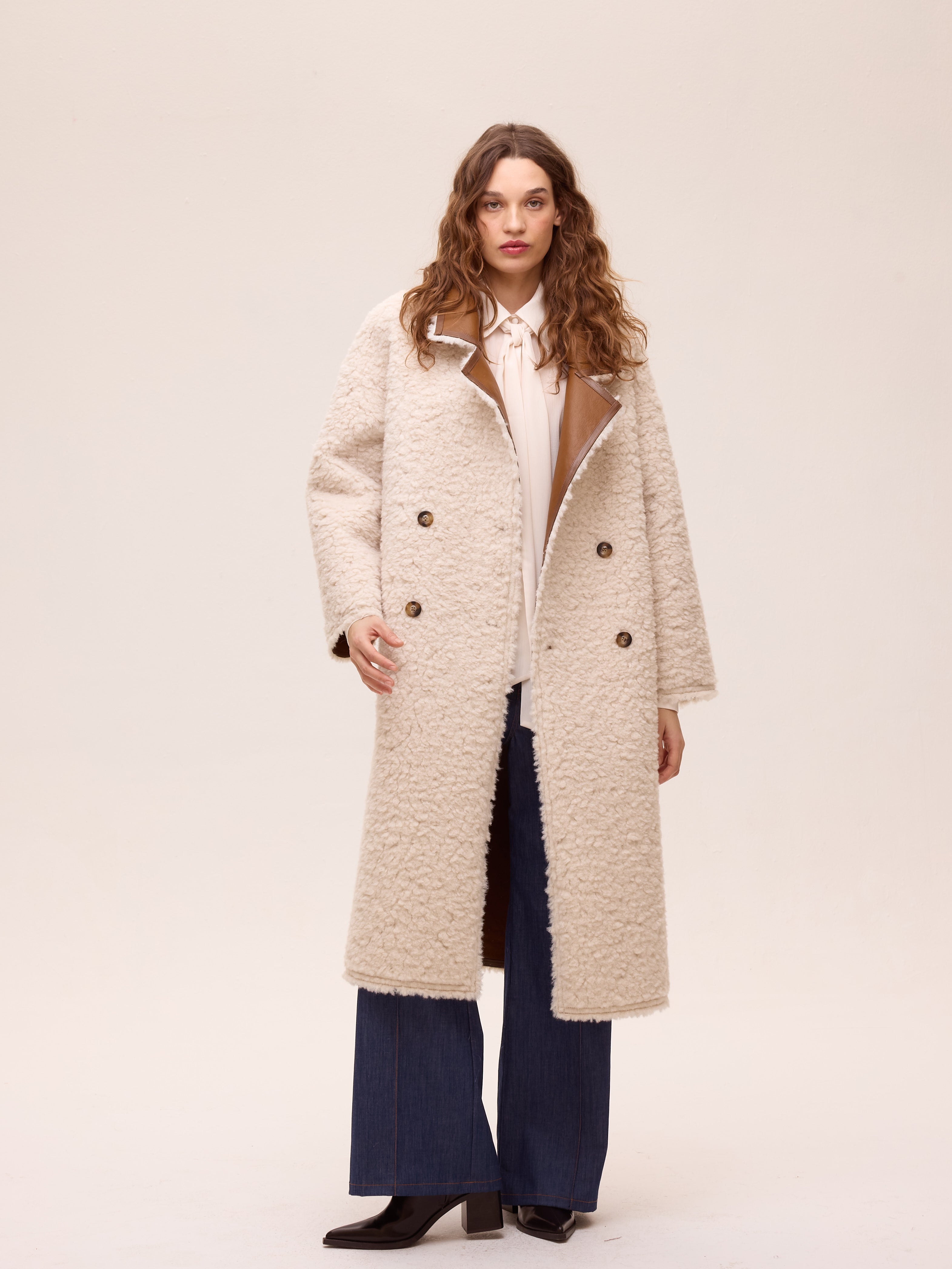 ZHIVAGO BROWN - Abrigo largo reversible - Ecopiel Marrón/ Pelo Blanco