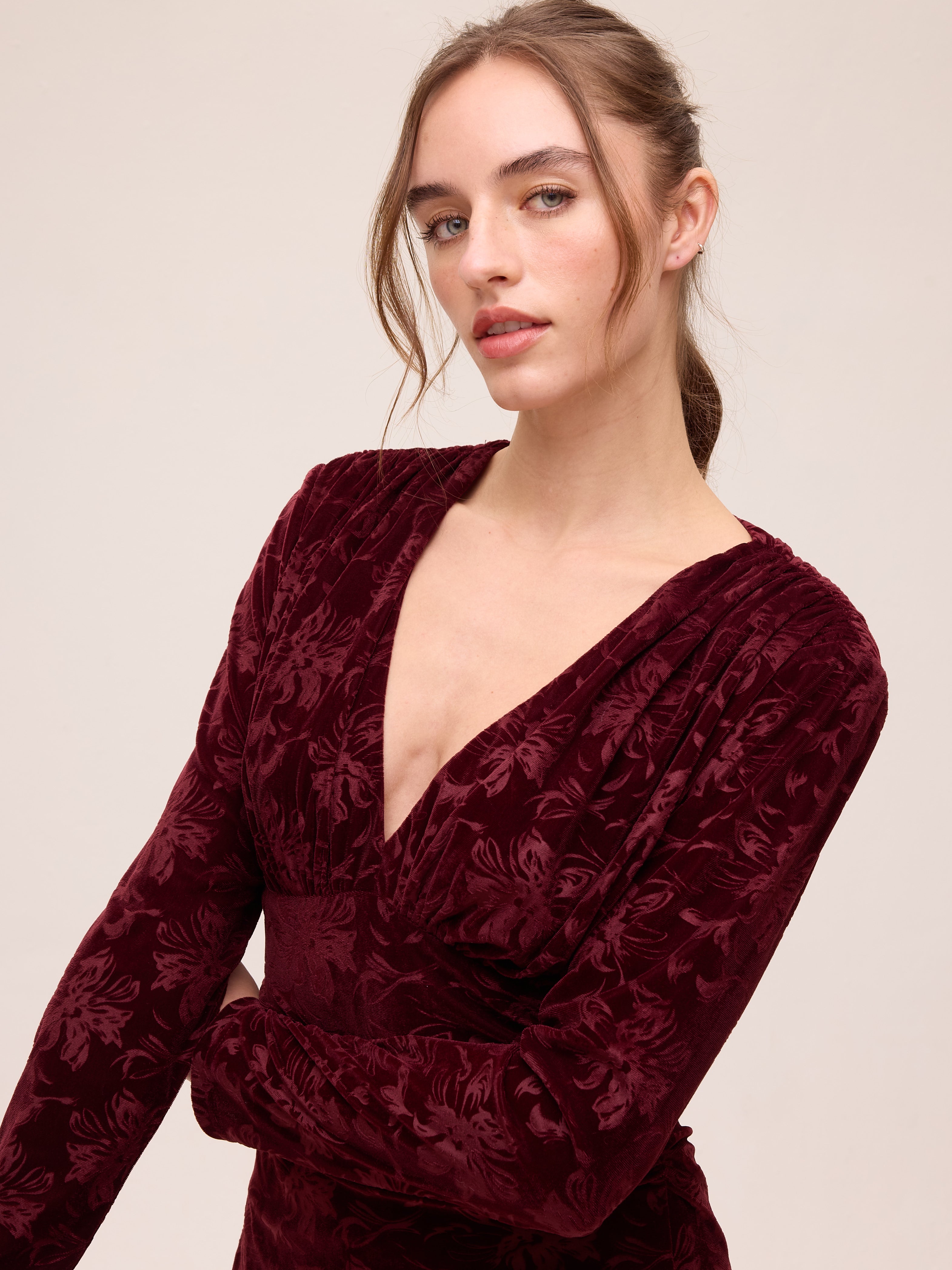 FROST GRANA - Vestido terciopelo motivo floral granate