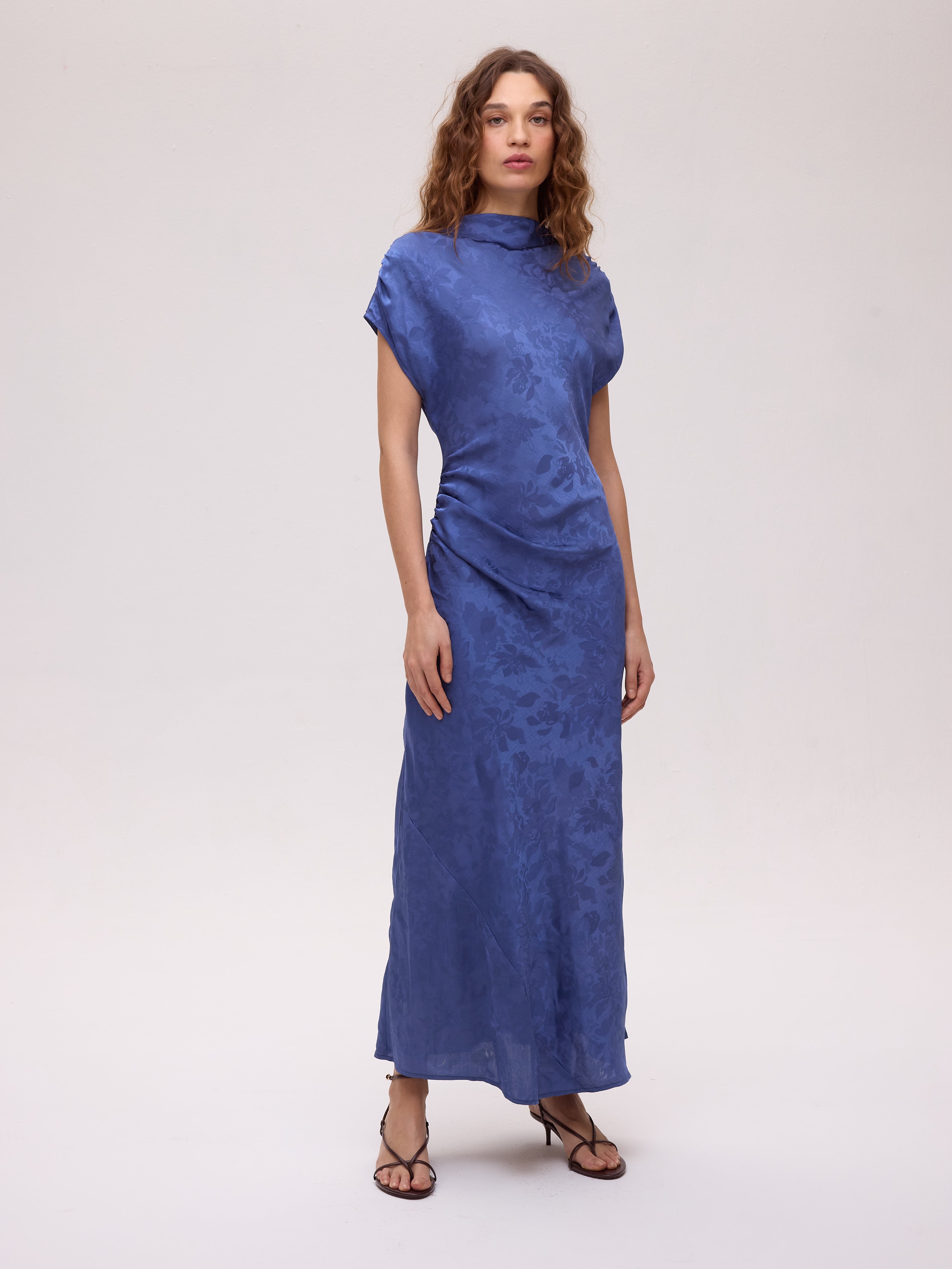 ETOILE BLUE - Vestido largo tejido jacquard azul
