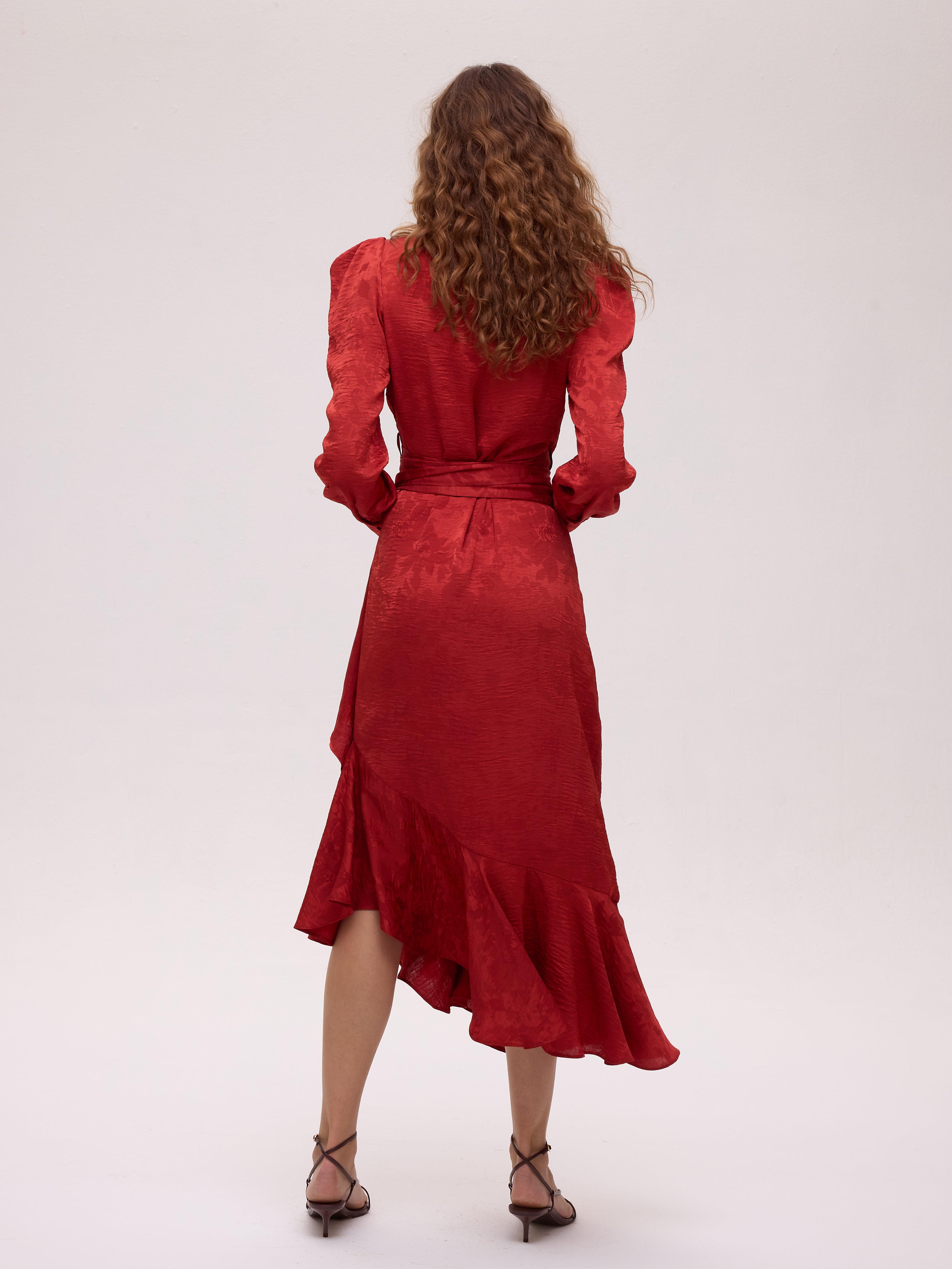 NOCTE - Vestido wrap jaquard floral volantes