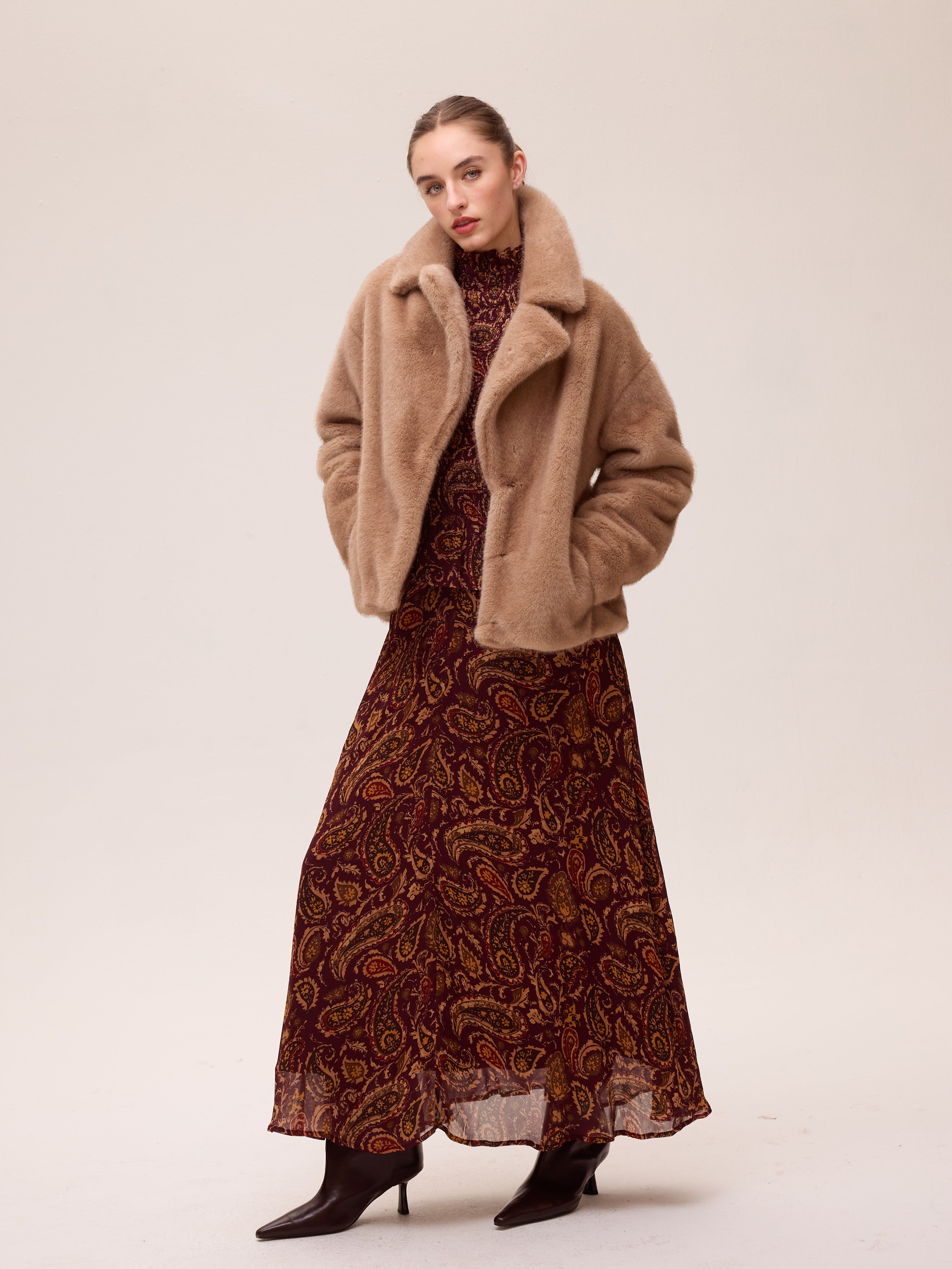 FREEWAY CAMEL - Chaquetón corto faux fur camel