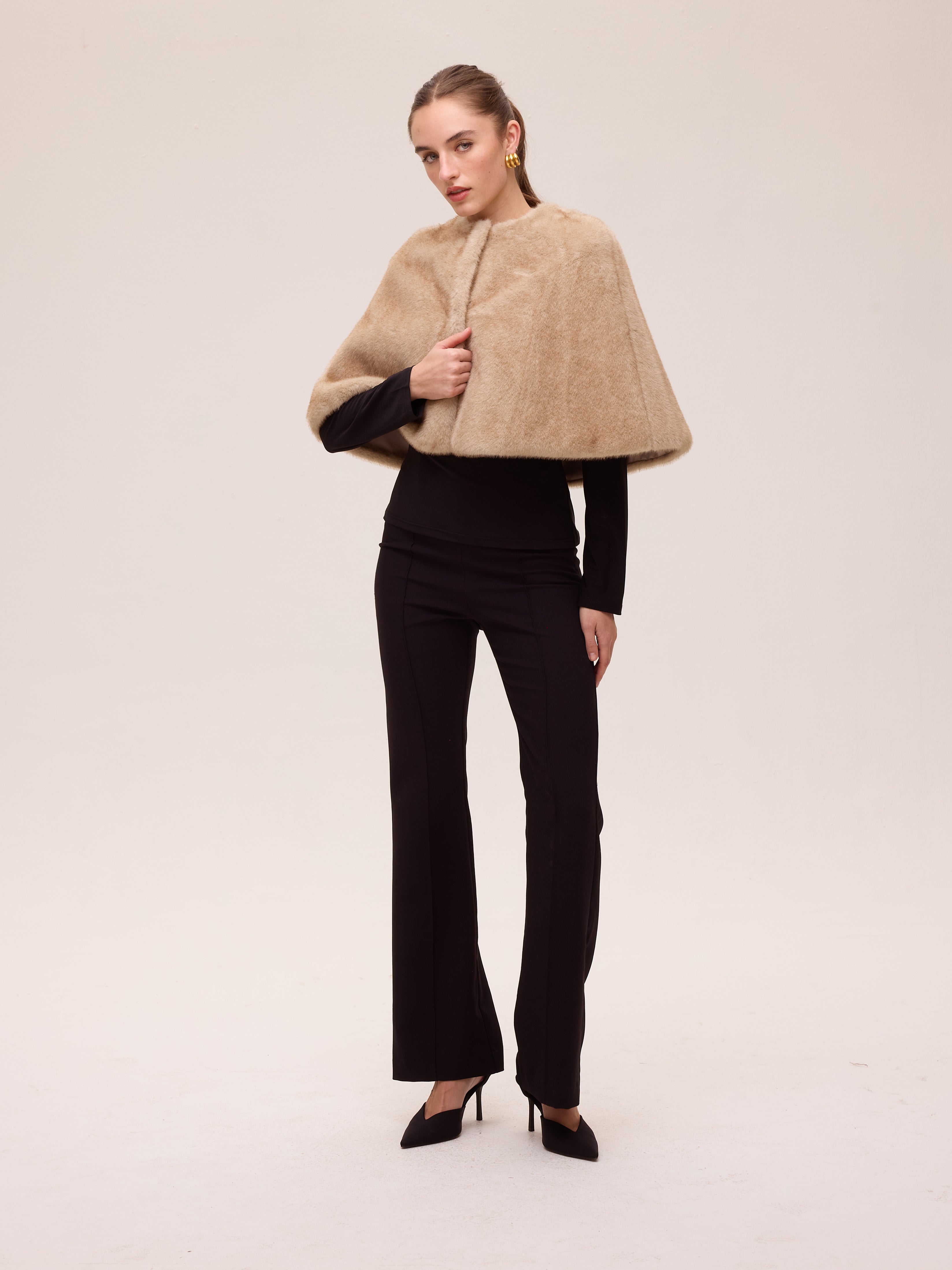 CINEMA ECRU - Capa pelo faux fur ecru