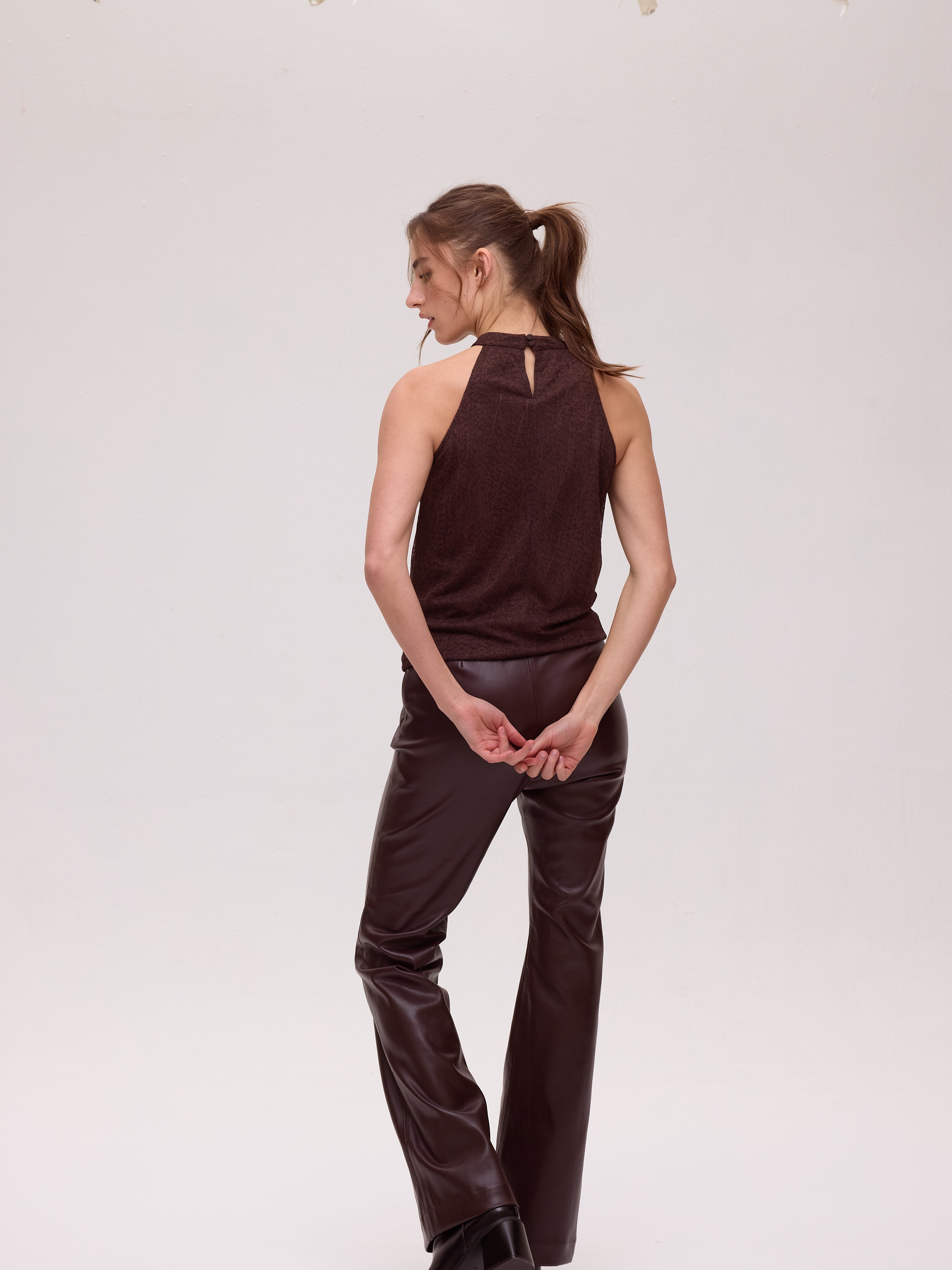 BRONCE - Top halter punto marrón mangas desmontables