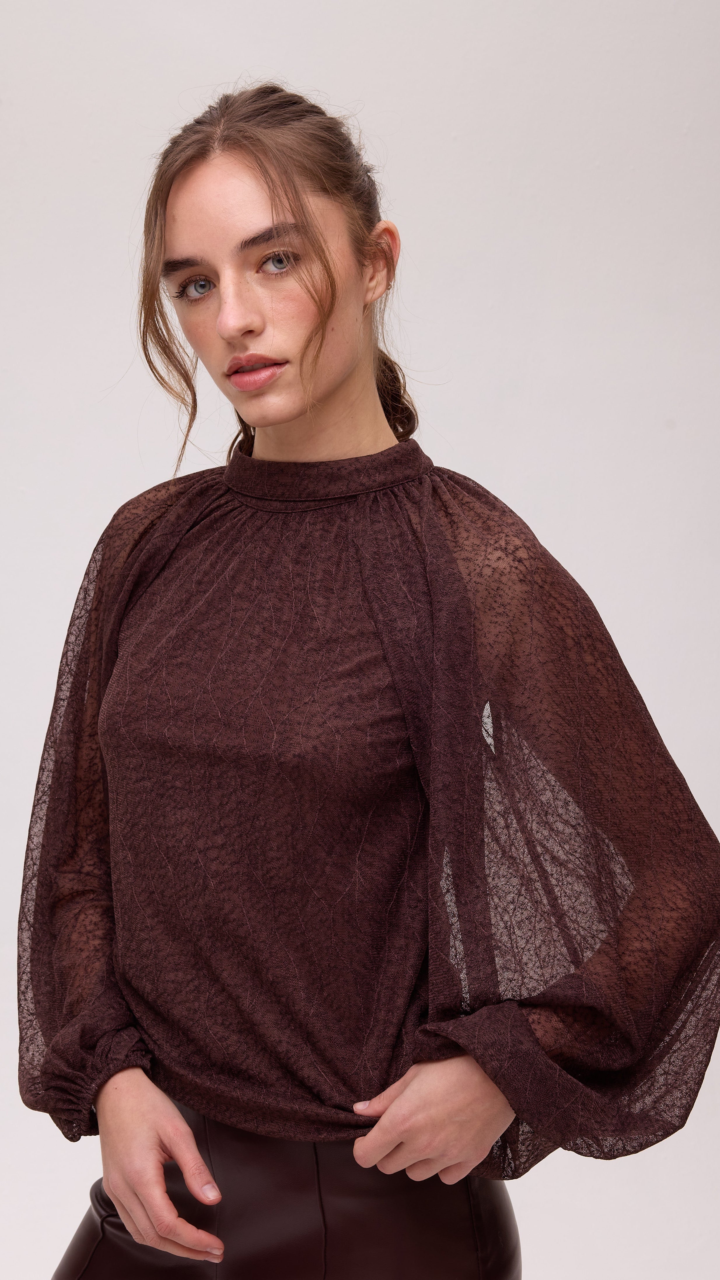 BRONCE - Top halter punto marrón mangas desmontables