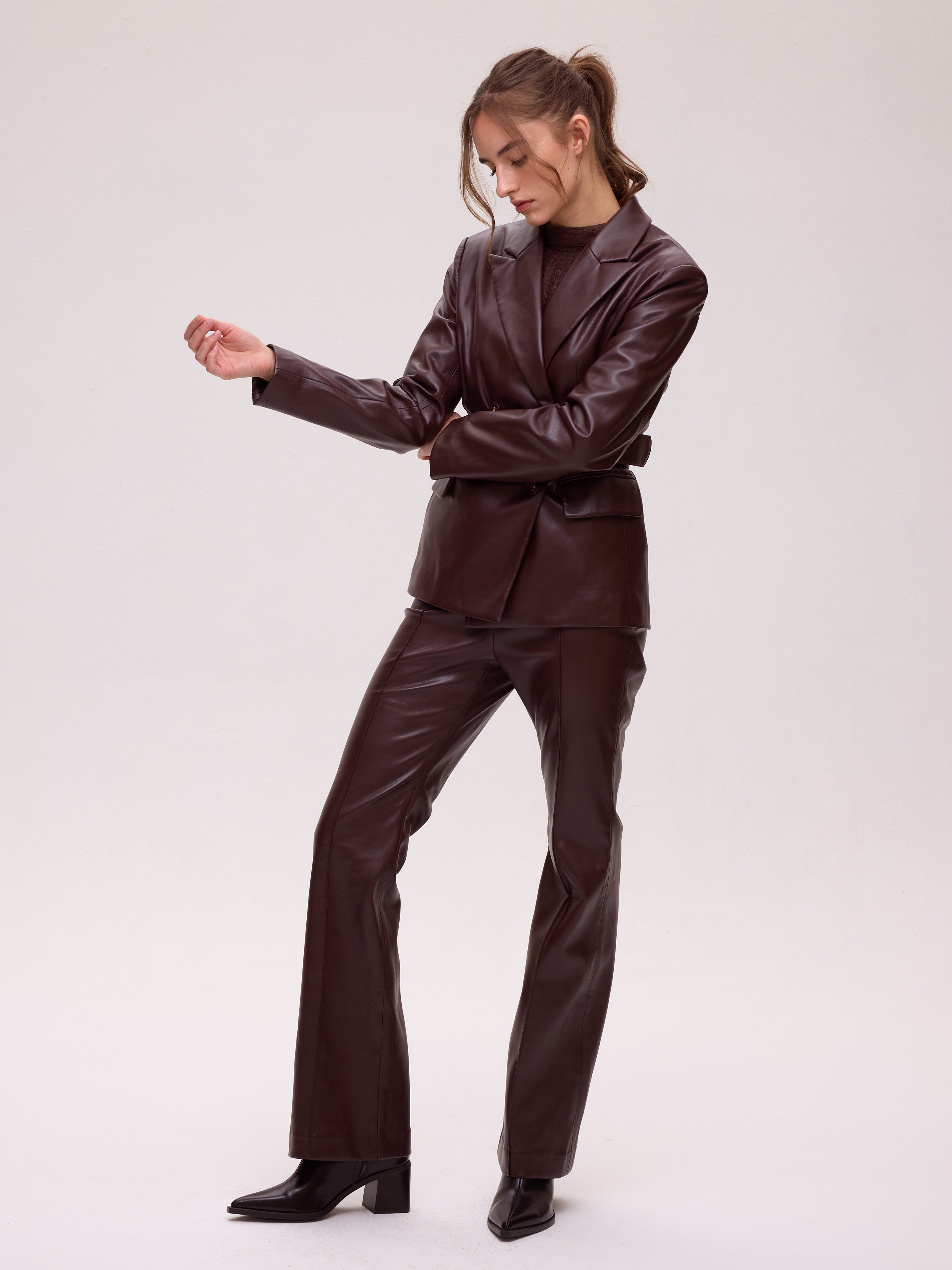 VIENTO GRANA TOP - Blazer cruzada polipiel grana