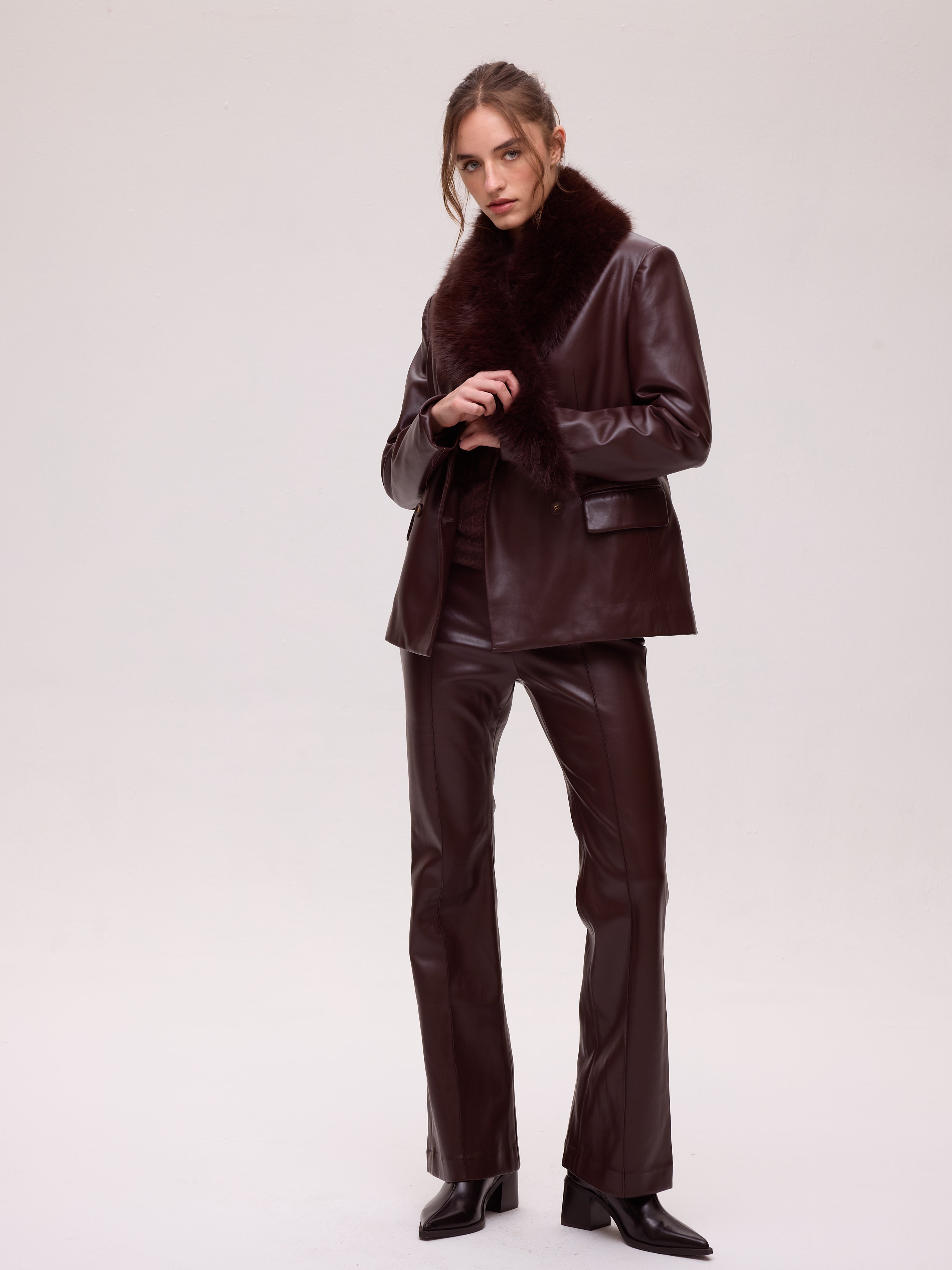 VIENTO GRANA TOP - Blazer cruzada polipiel grana