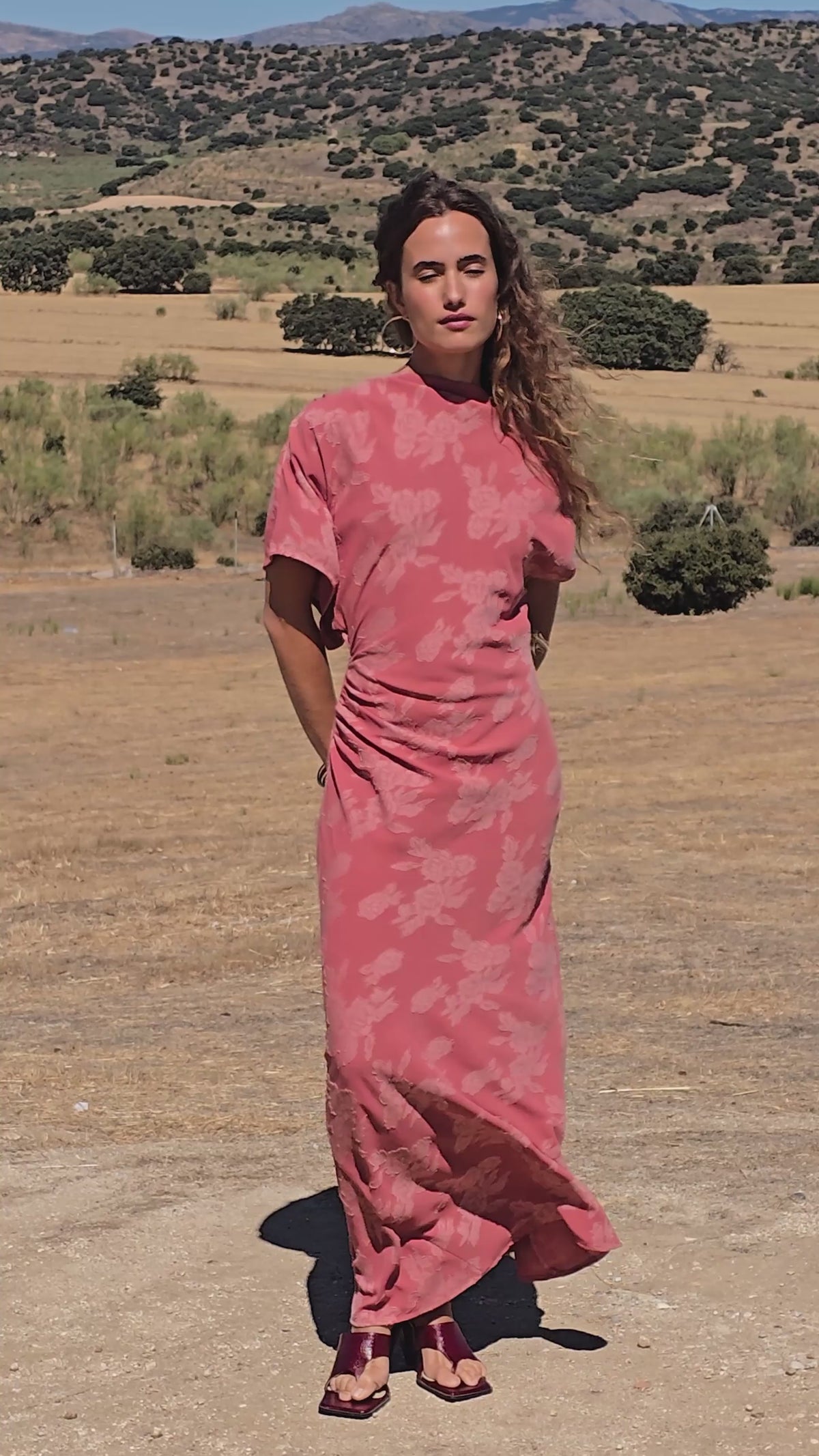 FABRIZIA PINK - Vestido asimétrico mangas jacquard rosas