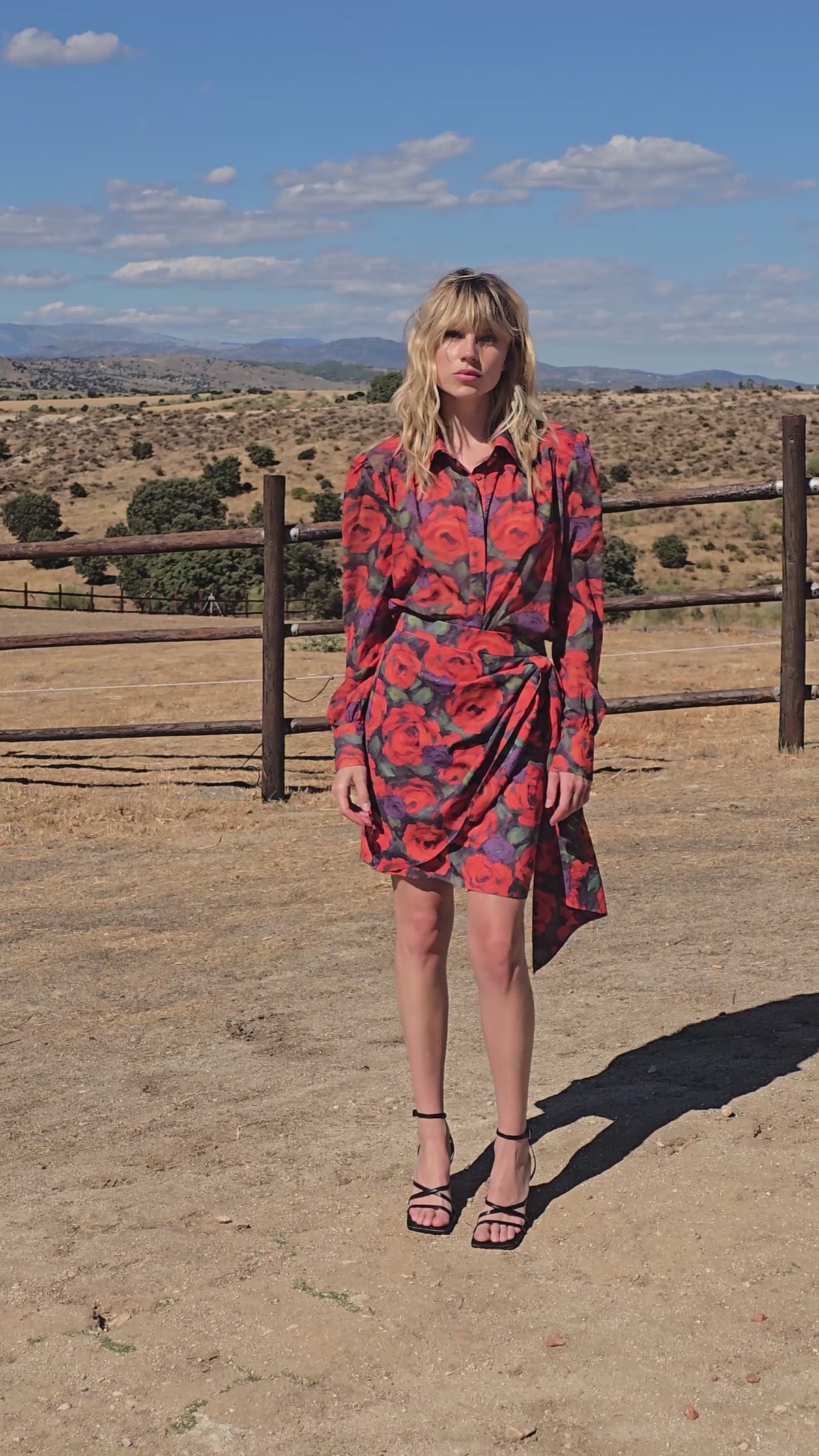 AMORE SHIRT - Camisa print rosas