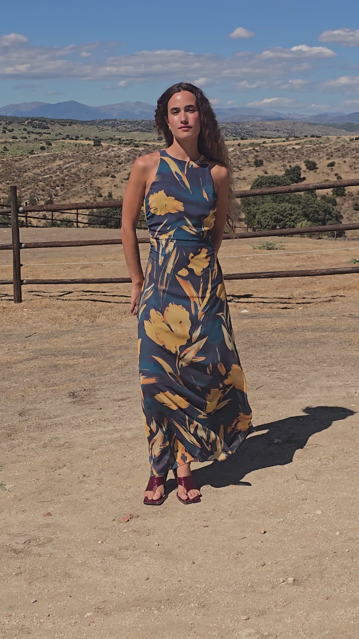 COSTANZA - Vestido halter estampado mangas desmontables