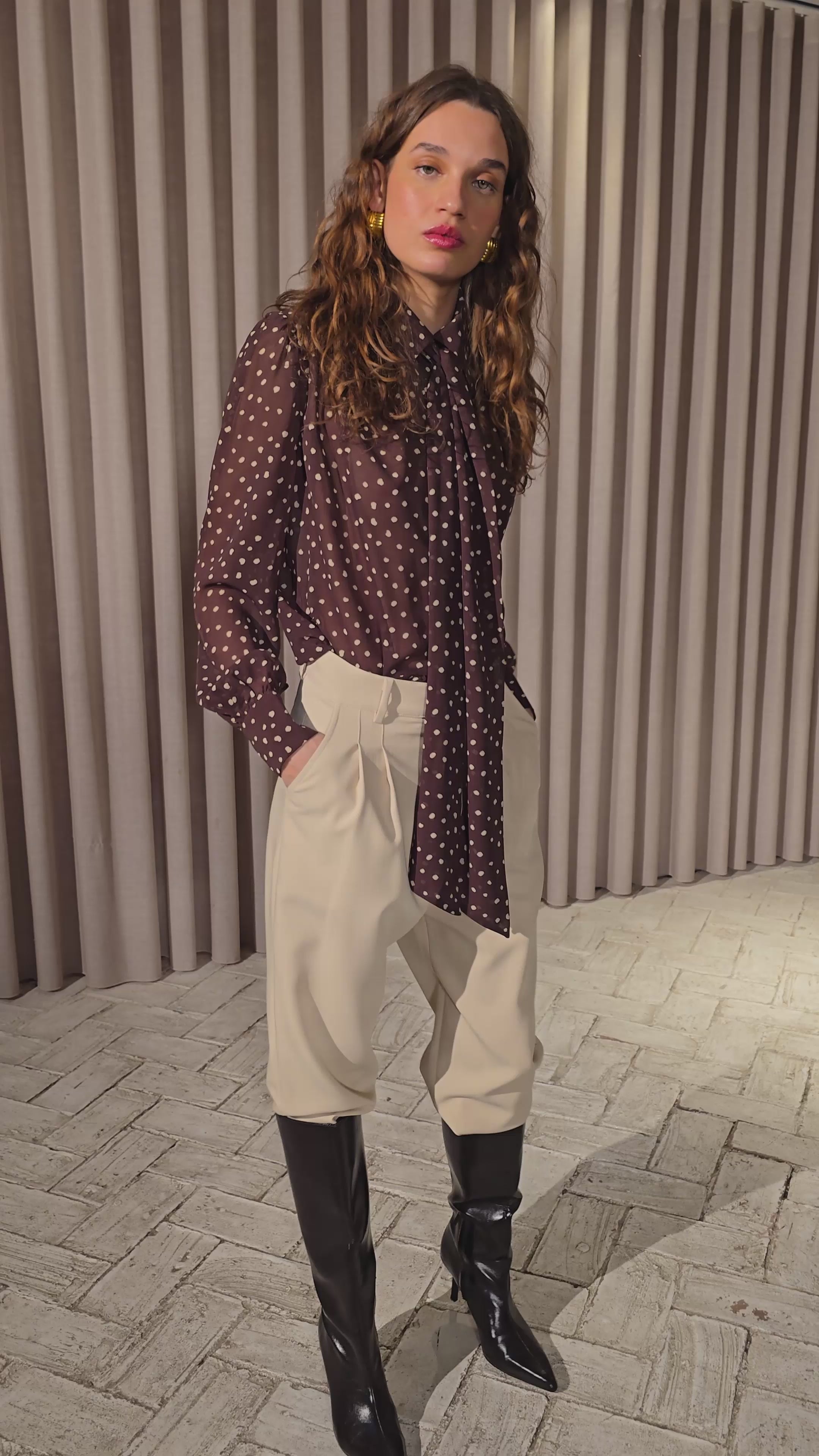 NUBE - Pantalón pegged crudo