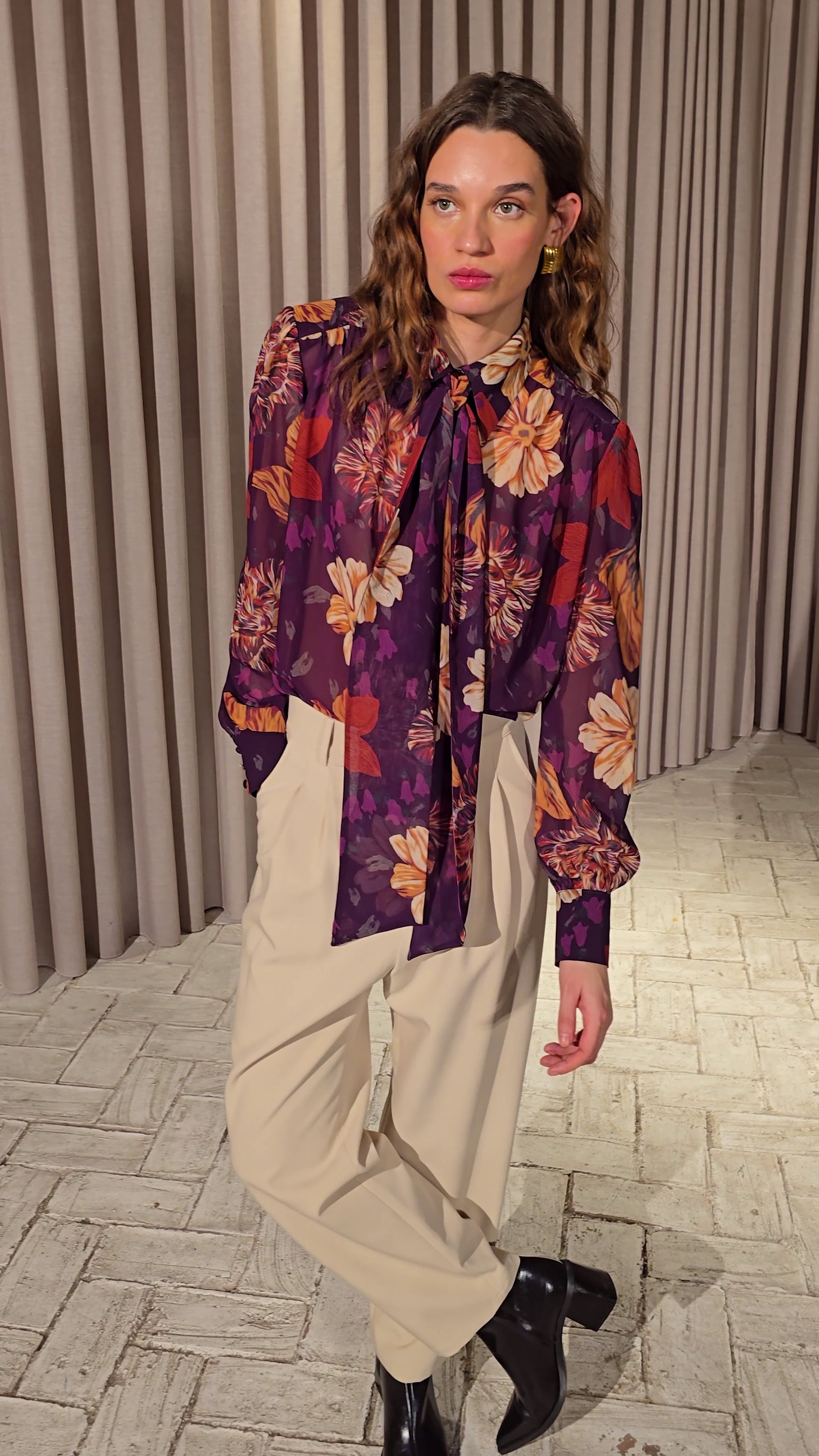 NUBE - Pantalón pegged crudo