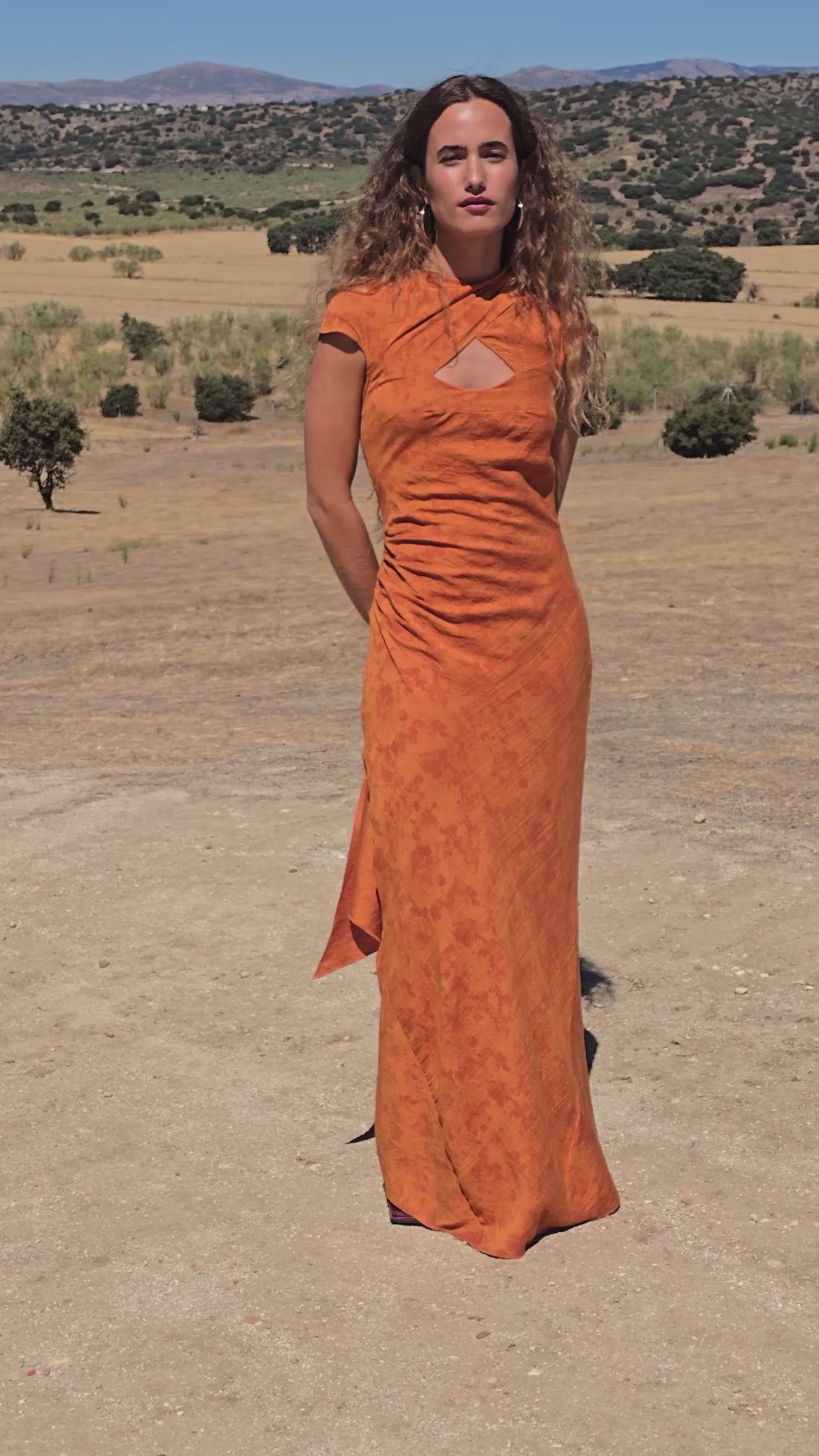FORTUNA ORANGE - Vestido efecto lino capa incorporada