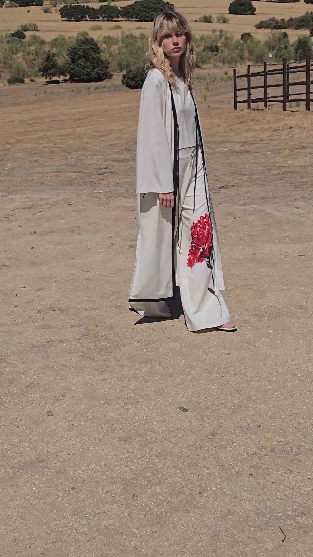 SOGNO KAFTAN - Kaftan print clavel posicional
