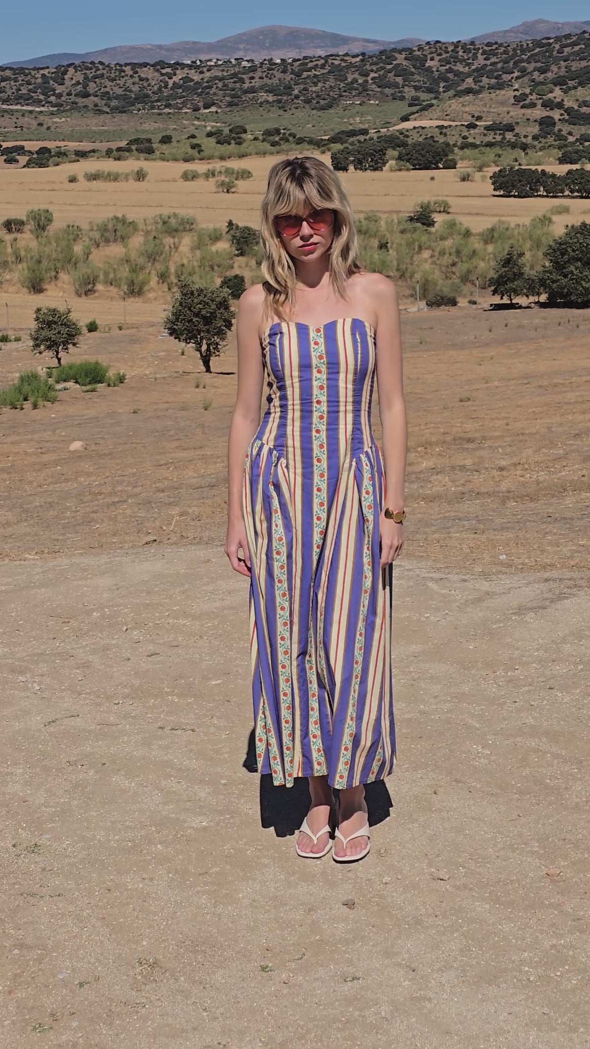 CAPRICE - Vestido midi print floral rayas
