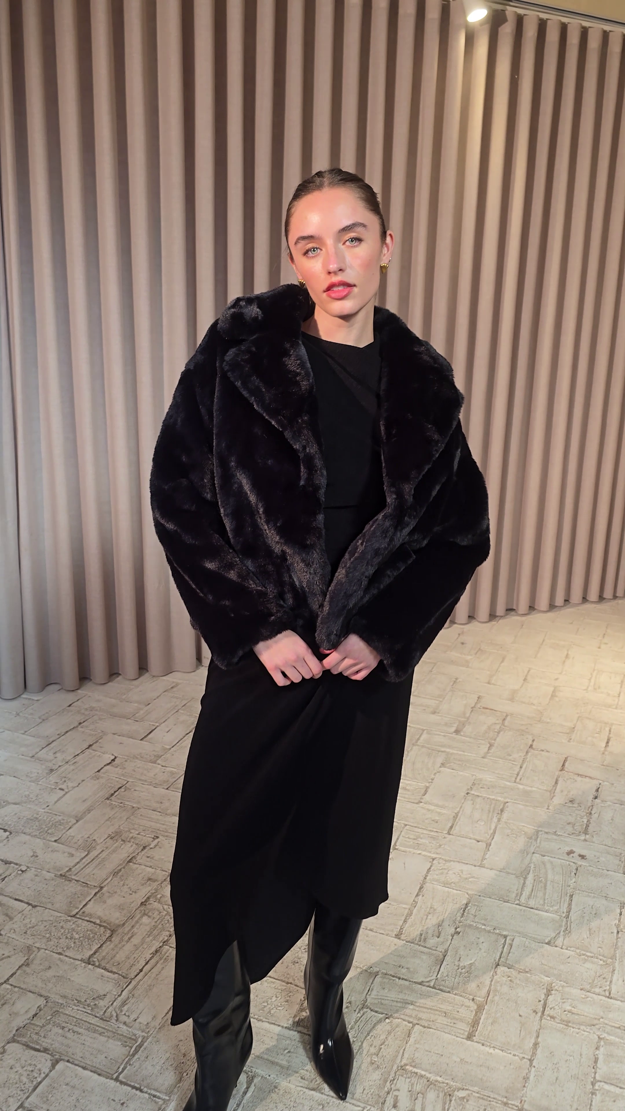 ALBA BLACK - Falda midi drapeada punto negro