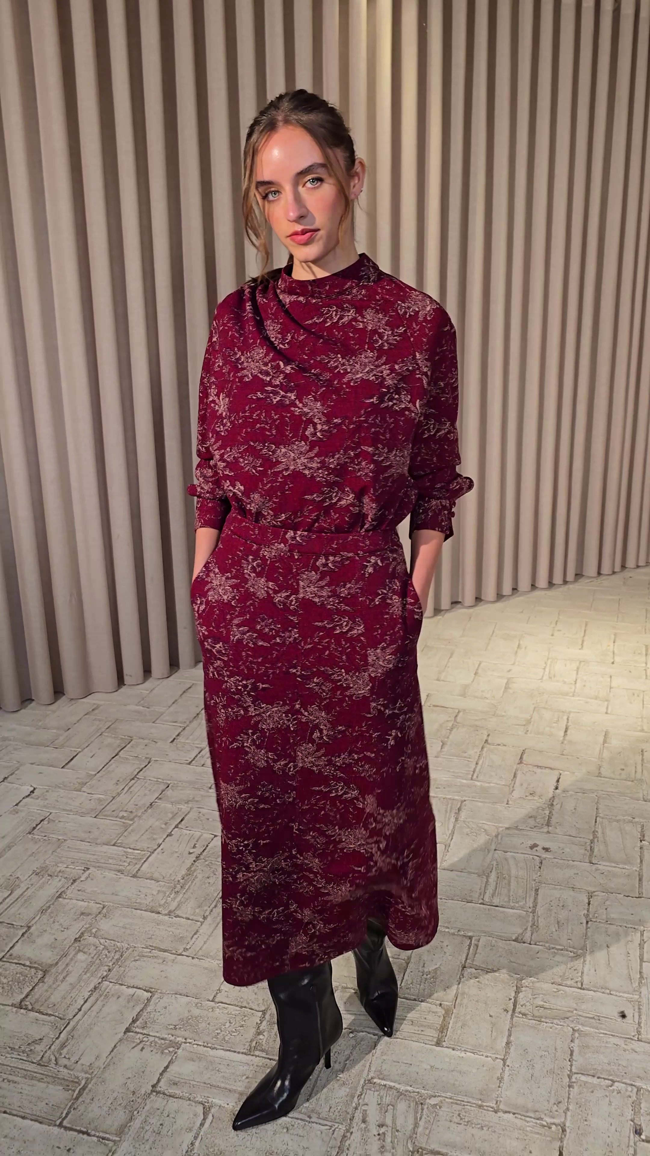 FOG PRINT - Falda midi punto estampado floral