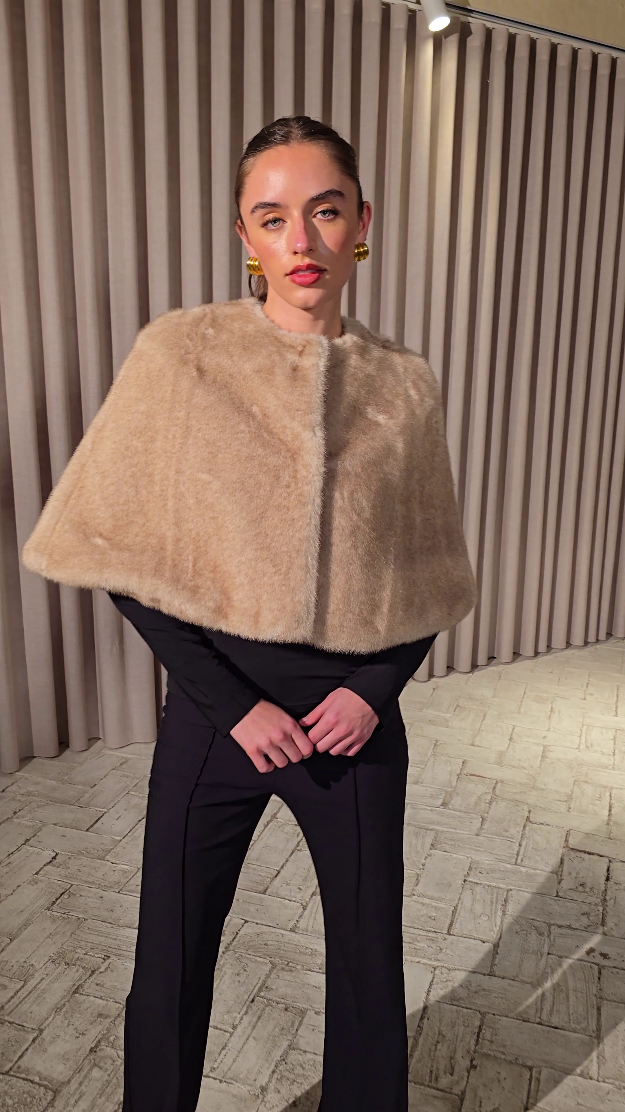 CINEMA ECRU - Capa pelo faux fur ecru